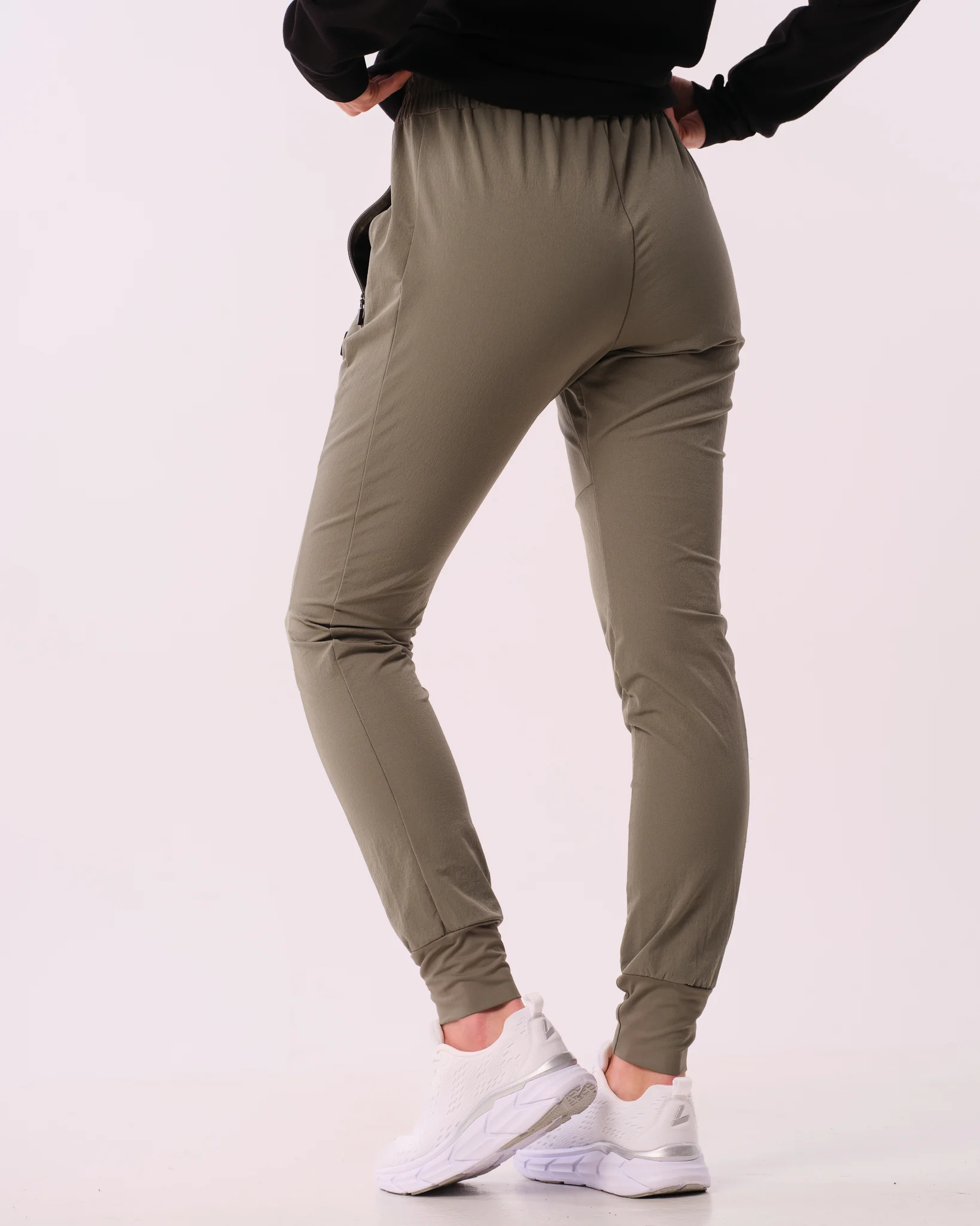 LEVITY Versatile Outdoor Pants Green Agave