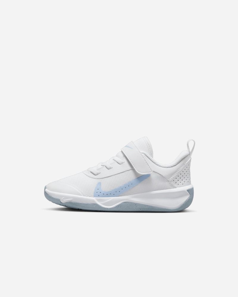 Chaussures Nike Omni Multi-Court Blanc & Rose pour enfant