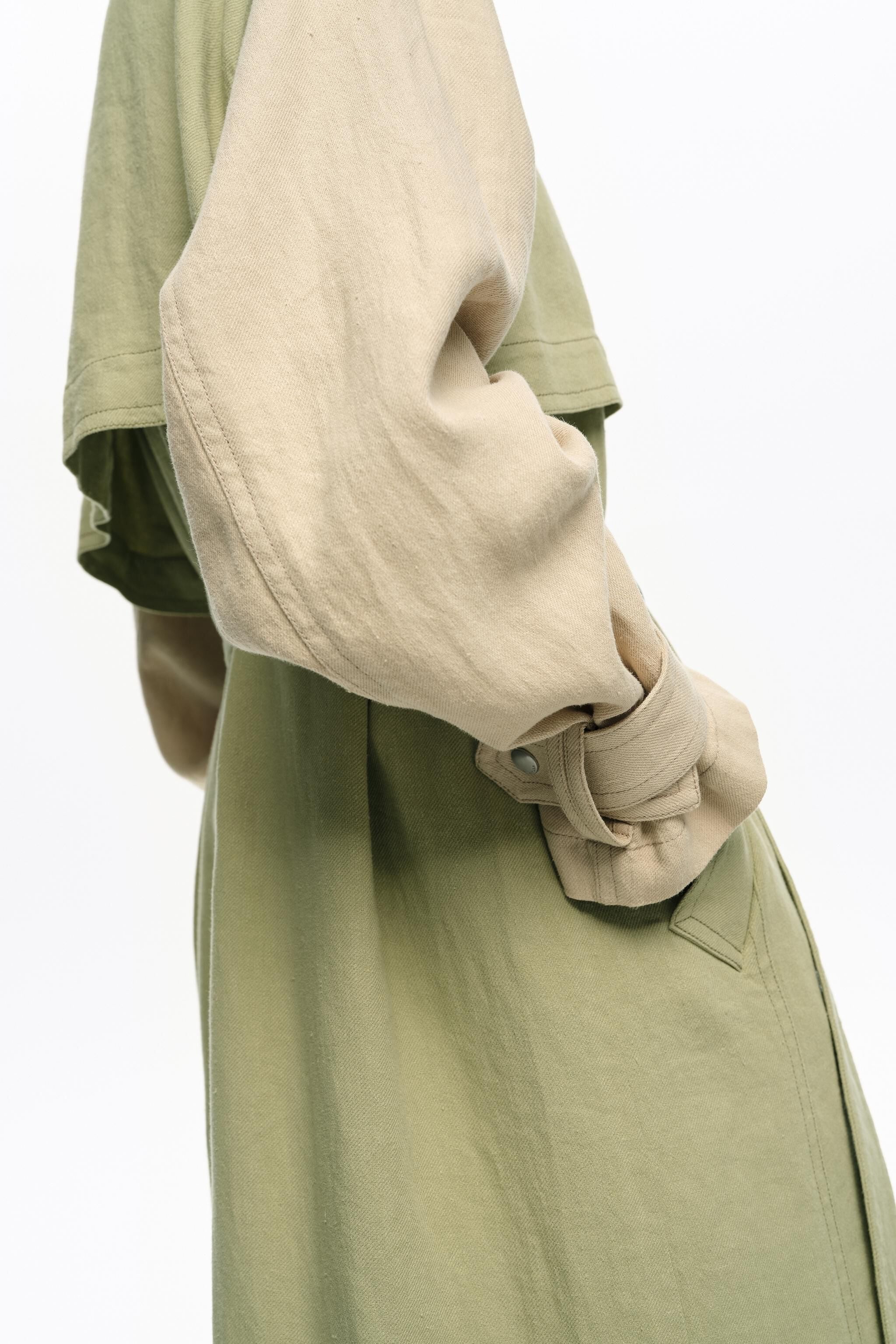 Trench coat maxi bicolor verde claro