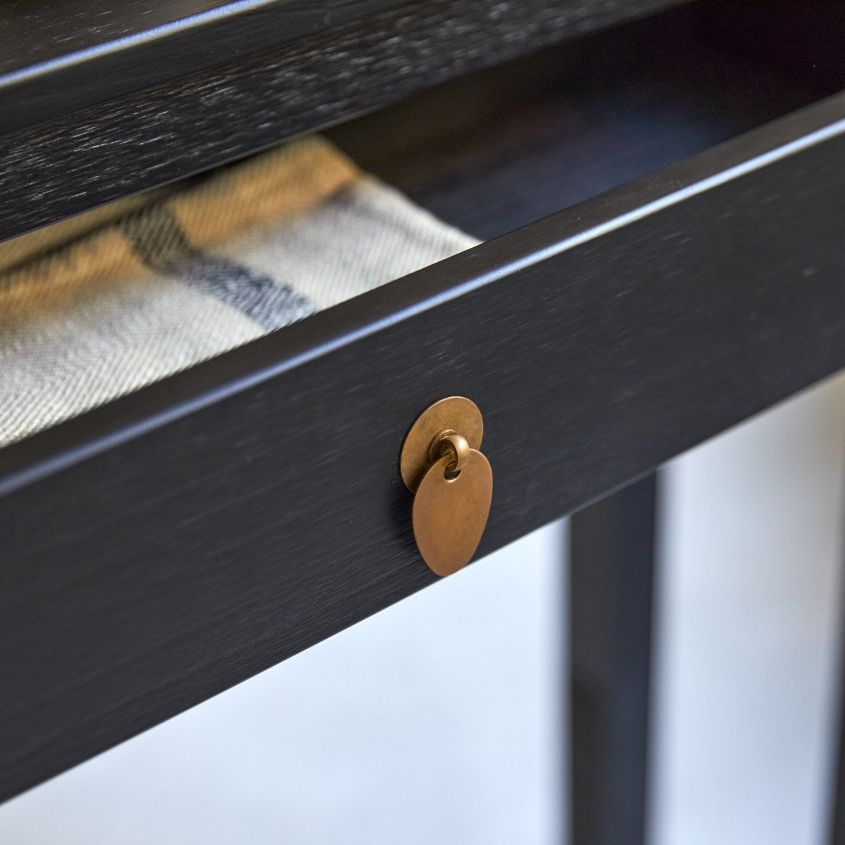 Tikamoon - Zenaka - Bijzettafel van wengé
