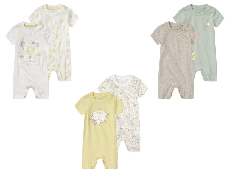 2 baby pyjama's