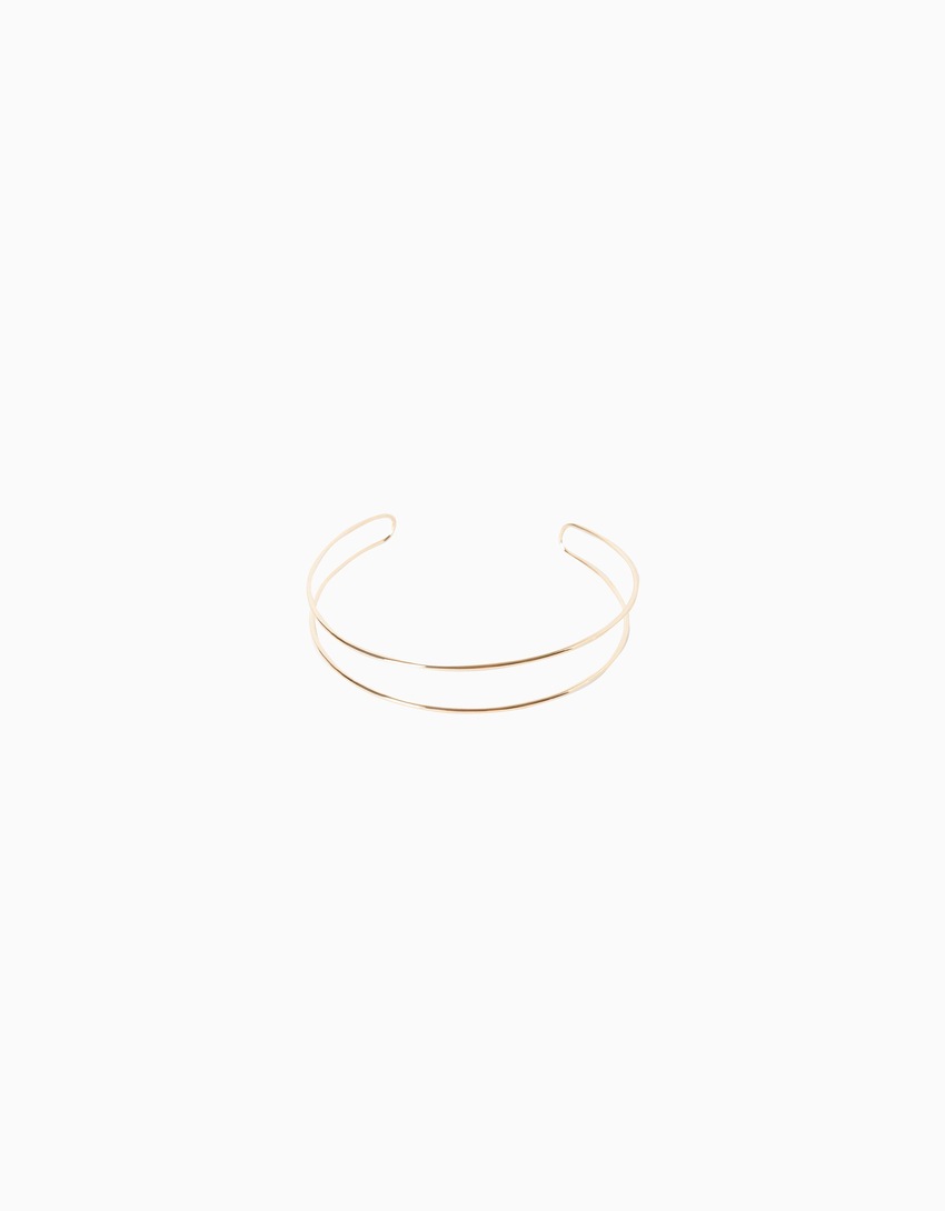 Colar gargantilha com efeito dourado