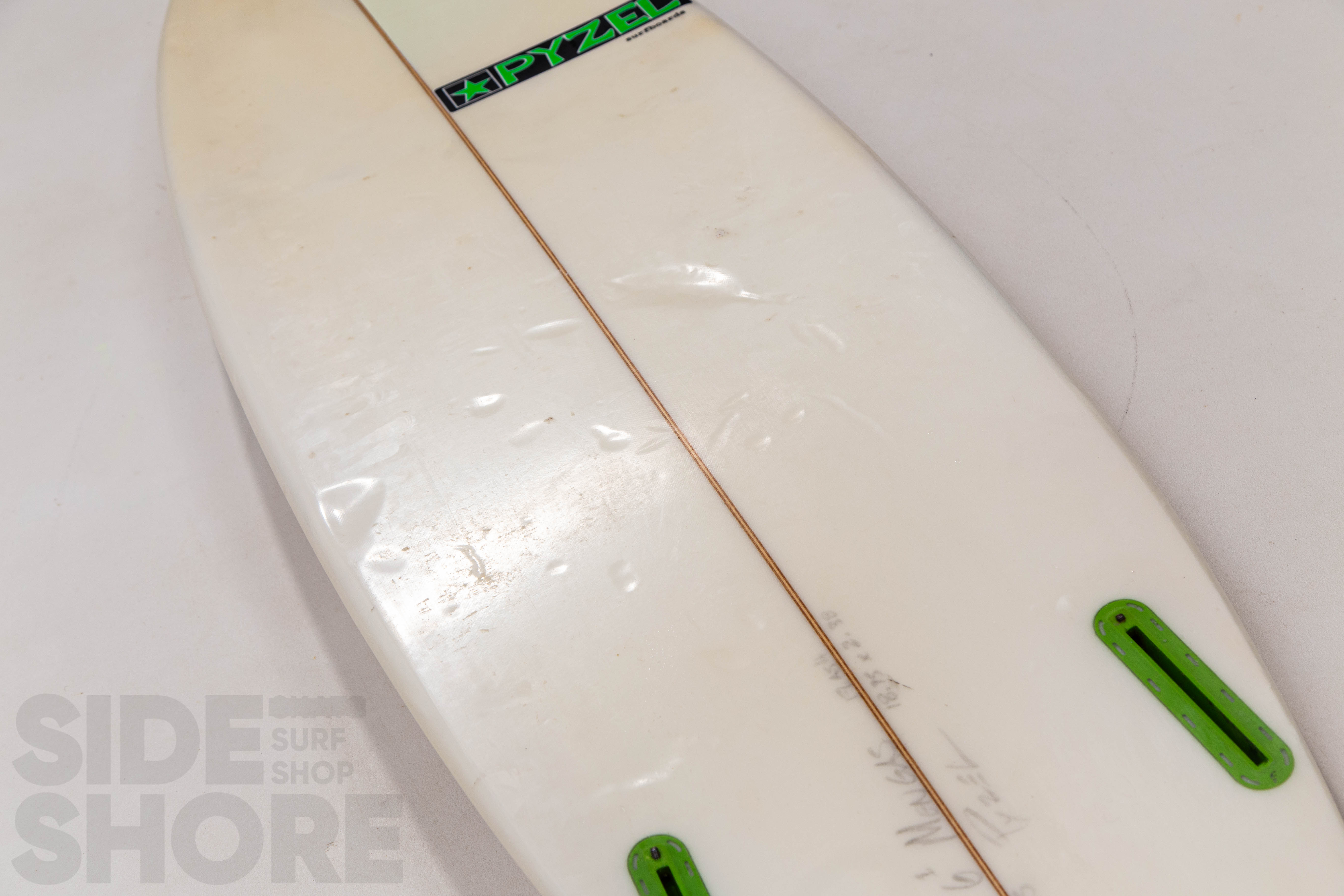 Pyzel Flash  - 6'1 x 18.75