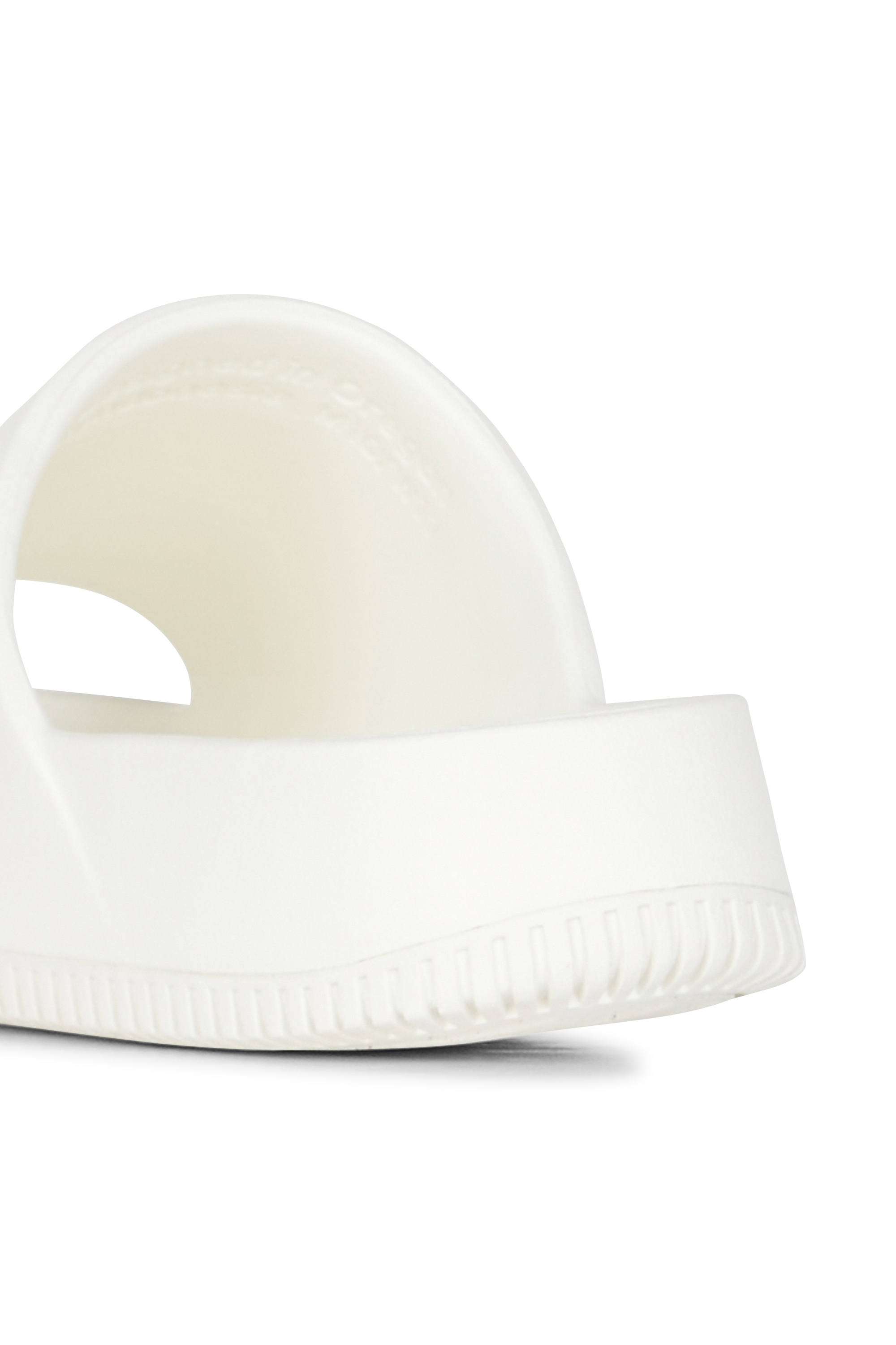 NIKE Slides  NIKE CALM Beige
