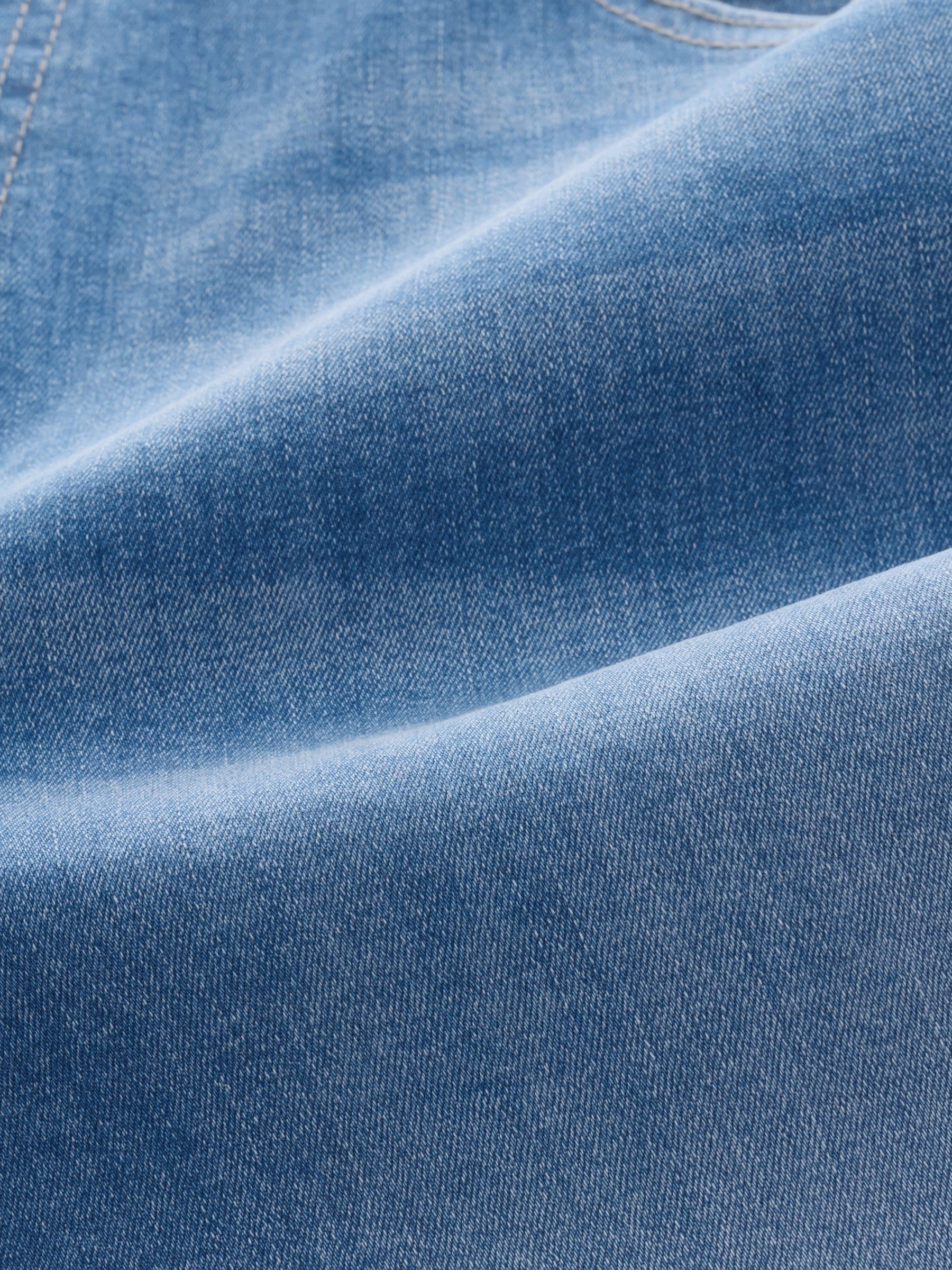 Helderblauw - Klassieke stretchjeans met standaard taps toelopende pasvorm