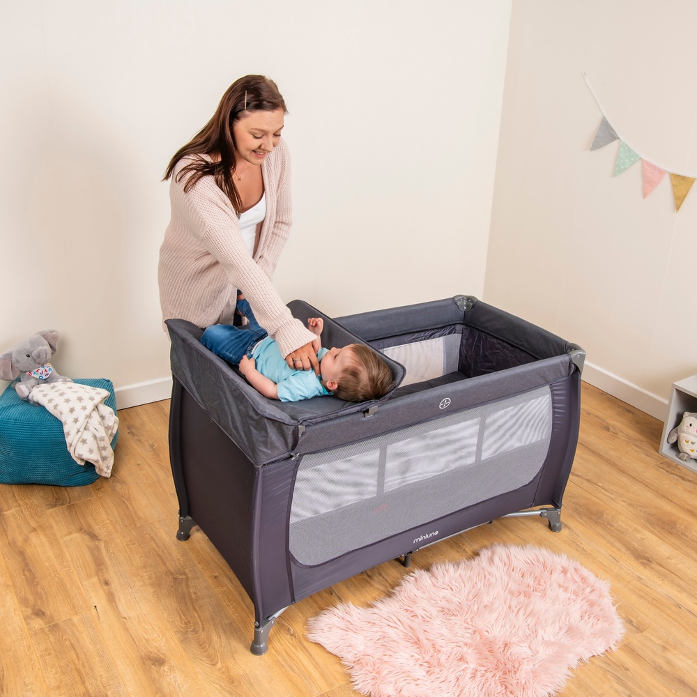 miniuno 3-in-1 SleepEasy Reisebett, Babywanne & Wickelkommode