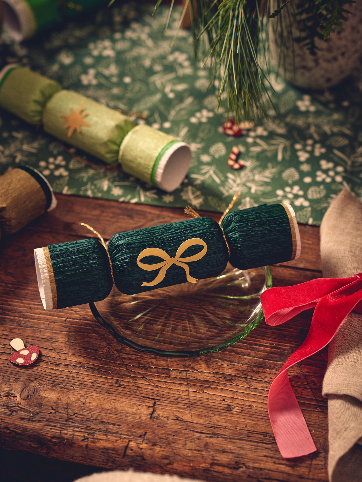 Dekorative juleknallerter | Papir. 4 stk. | Dark Green