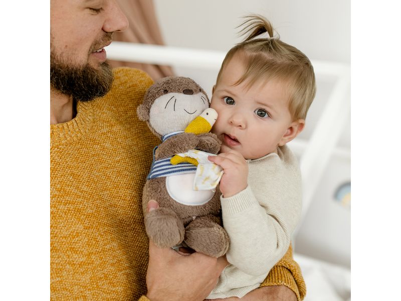 fehn Nachtlicht Otter Schlummerlicht, Einschlafhilfe und Kuscheltier mit Glow-in-the-dark Bestickung