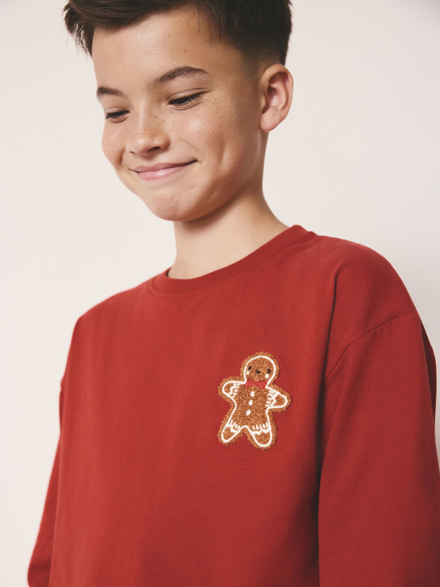 Rood met peperkoekenmannetje - Matching Family - Kerst - Cosy pyjama met lange mouwen (9mnd-16jr)