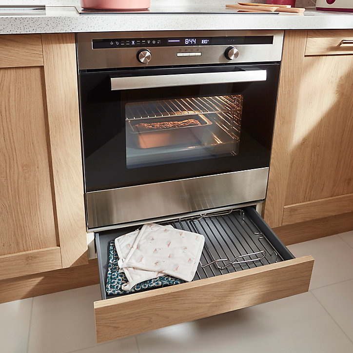 Four multifonctions nettoyage pyrolyse Cooke & Lewis CLPYST 70L inox