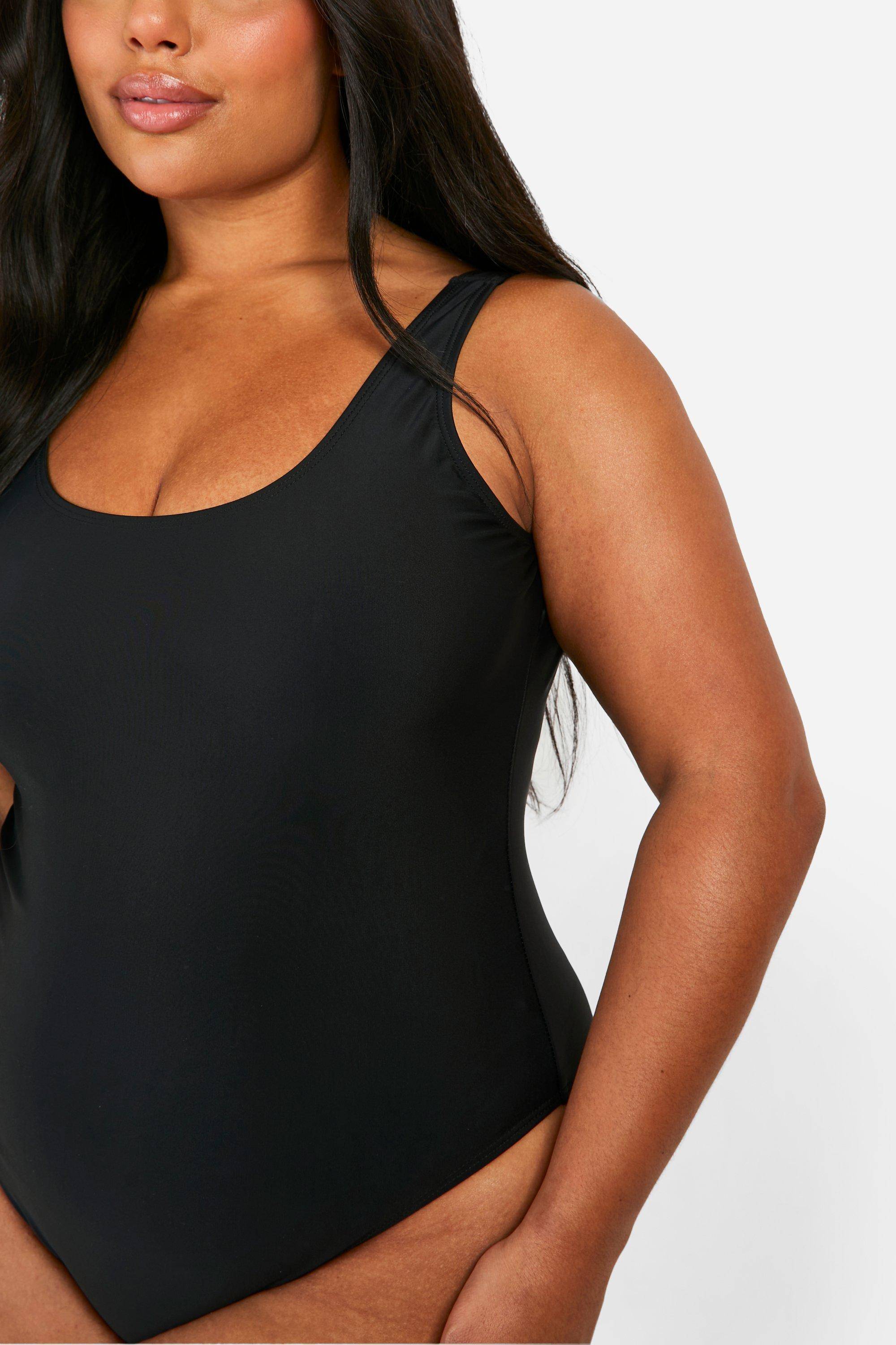 boohoo Maillot de bain à contrôle du ventre, col scoop pour tailles plus