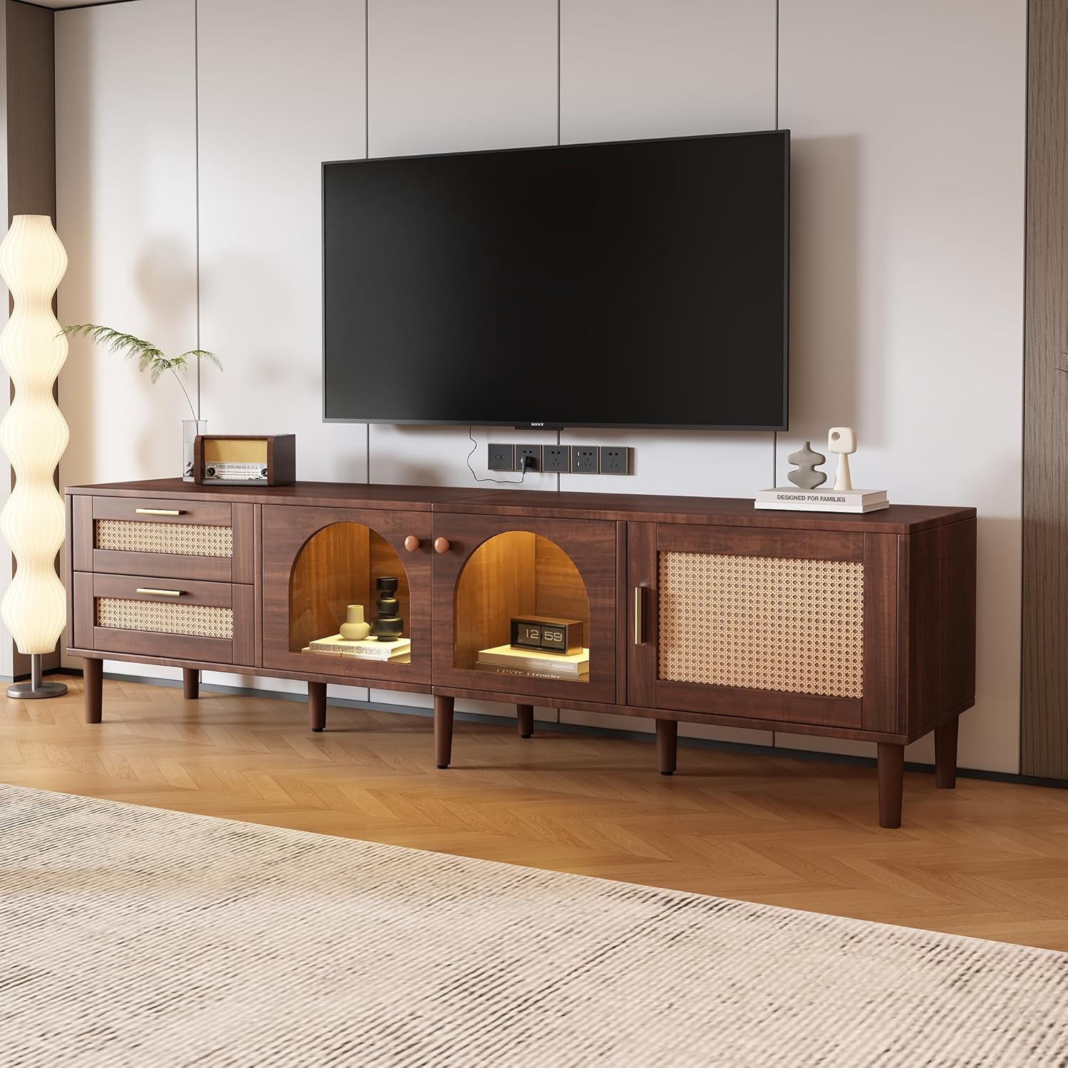 TV-Schrank, Fernsehtisch mit LED, 180 cm TV Lowboard mit Rattan Schubladen und Tür, Modern TV Board, TV-Regal mit Glastüren für Fernseher bis zu 80 Zoll, für Wohnzimmer und Esszimmer