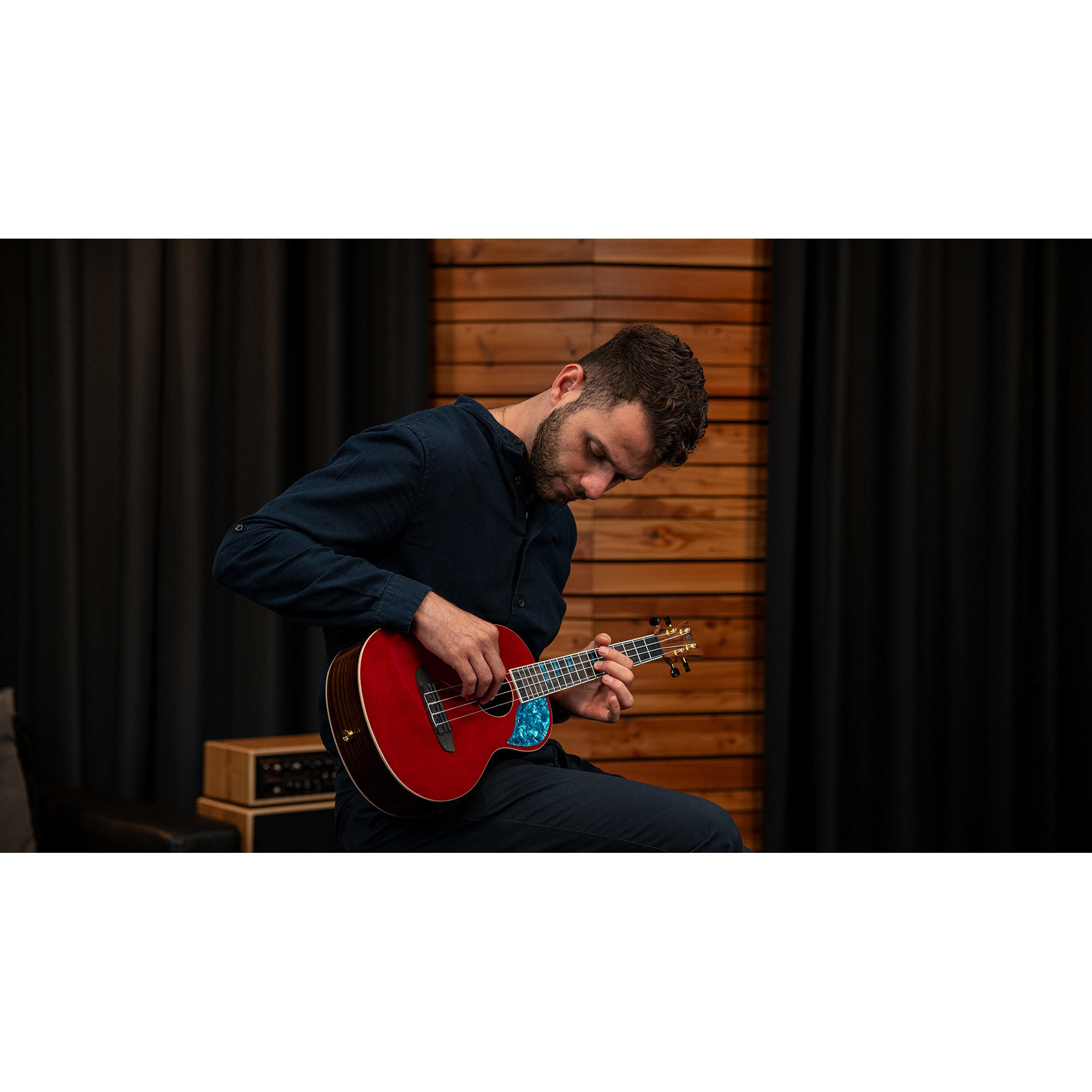 Ortega Ghost Series RUGH-SRT tenor ukelele met gigbag