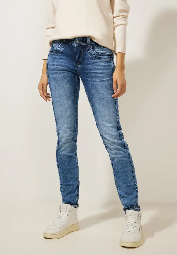Mittelblaue Casual Fit Jeans - indigo random wash