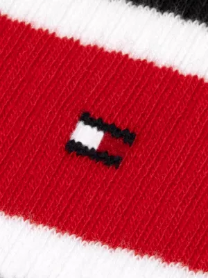 Pacote com 4 pares de meias infantis com estampa de bandeira.