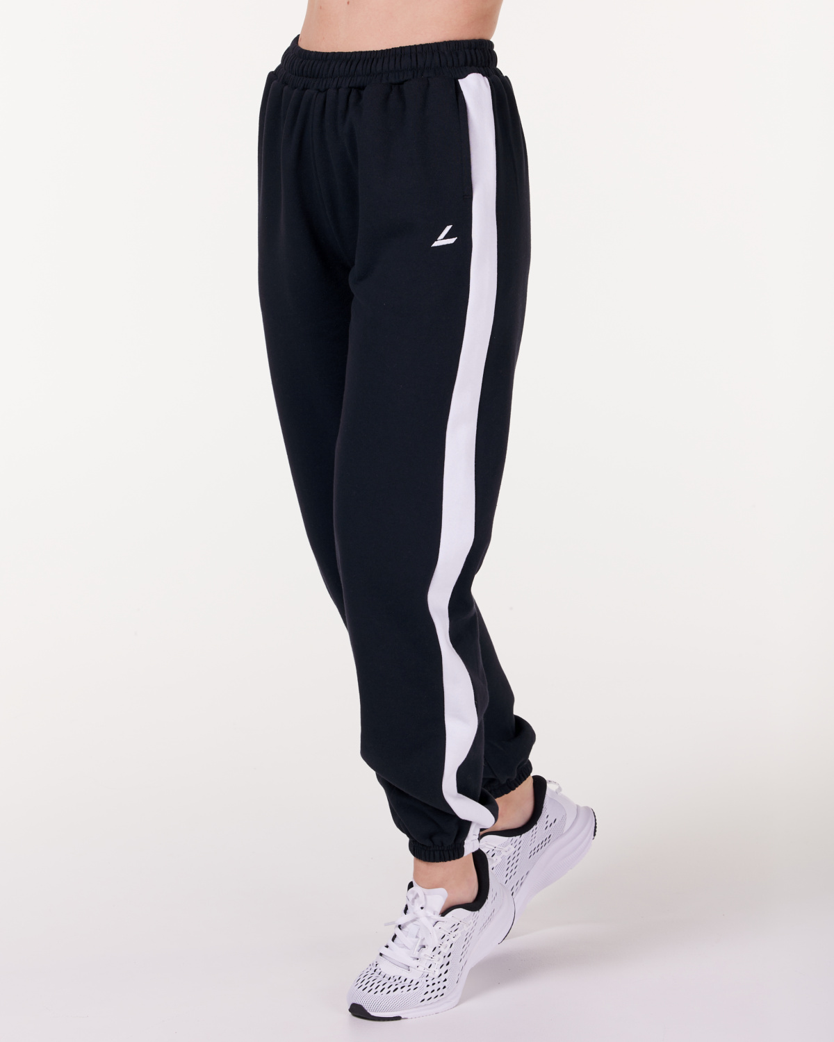 LEVITY Division Sweatpants Black