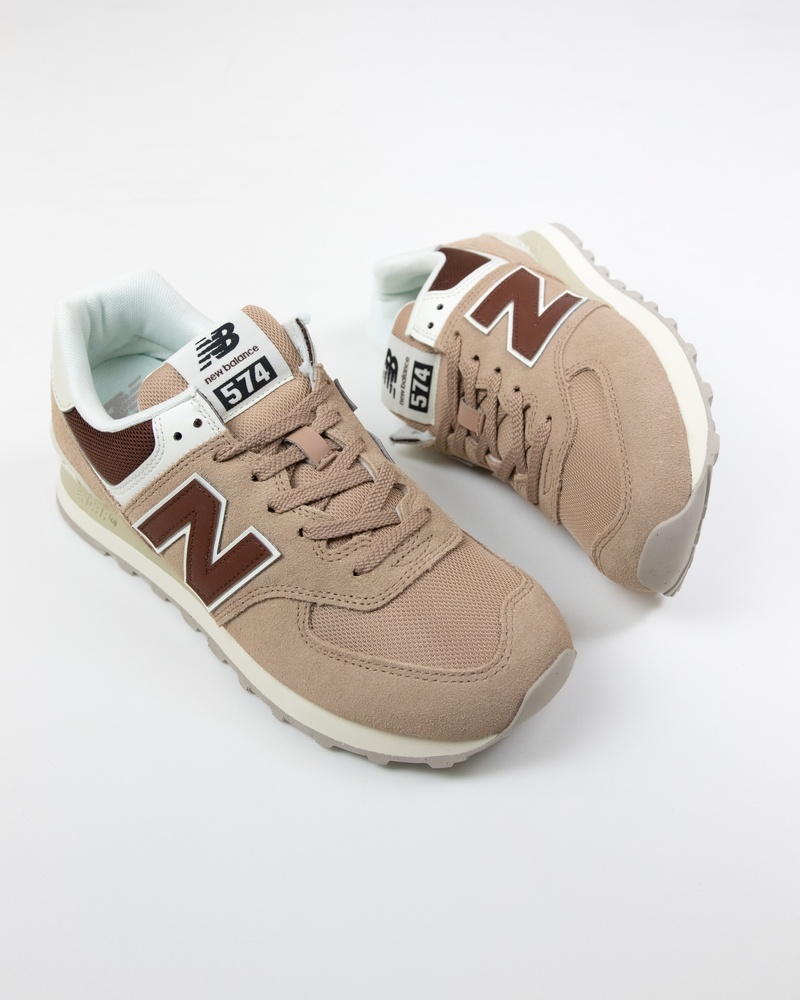 New Balance 574 Lage sneakers  - bruin