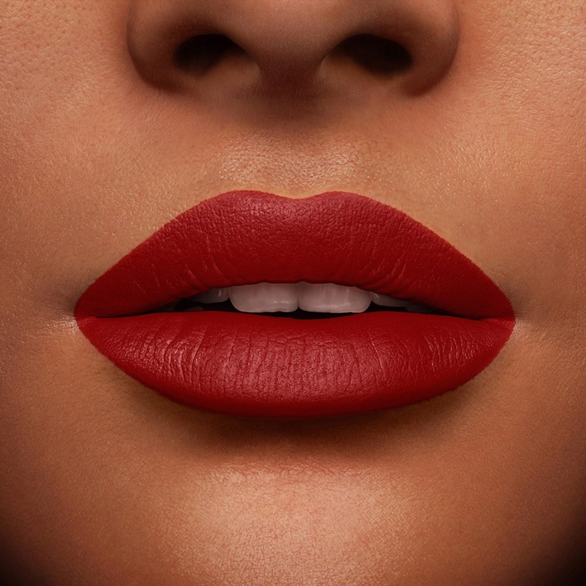 LANCÔME L'Absolu Rouge Drama Matte Rouge à Lèvres Mat Poudré – Tenue &  Confort Longue Durée