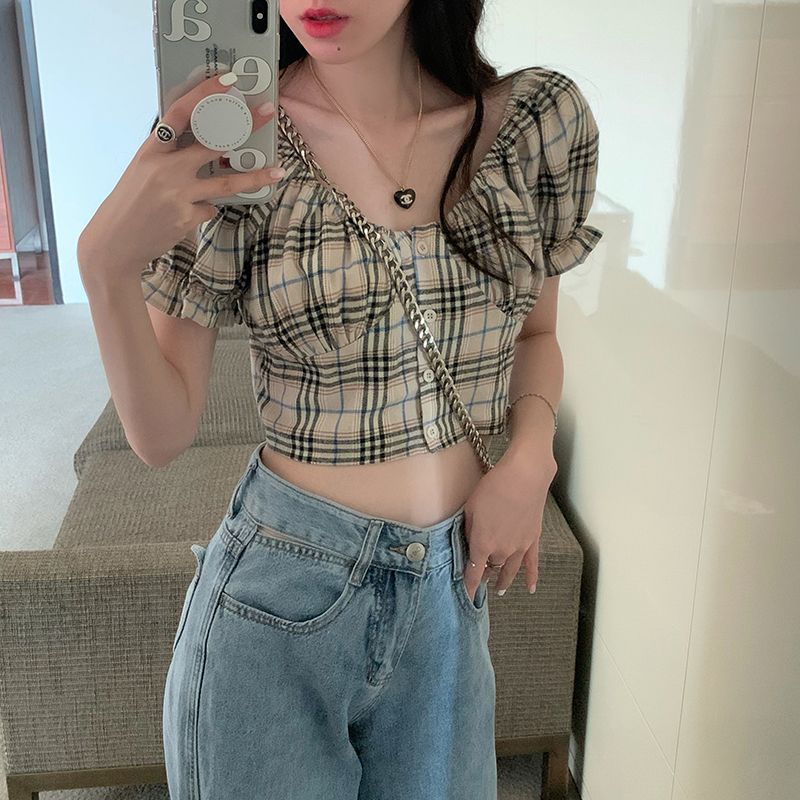 Maisee - Geruite cropped blouse met korte mouwen en knopen