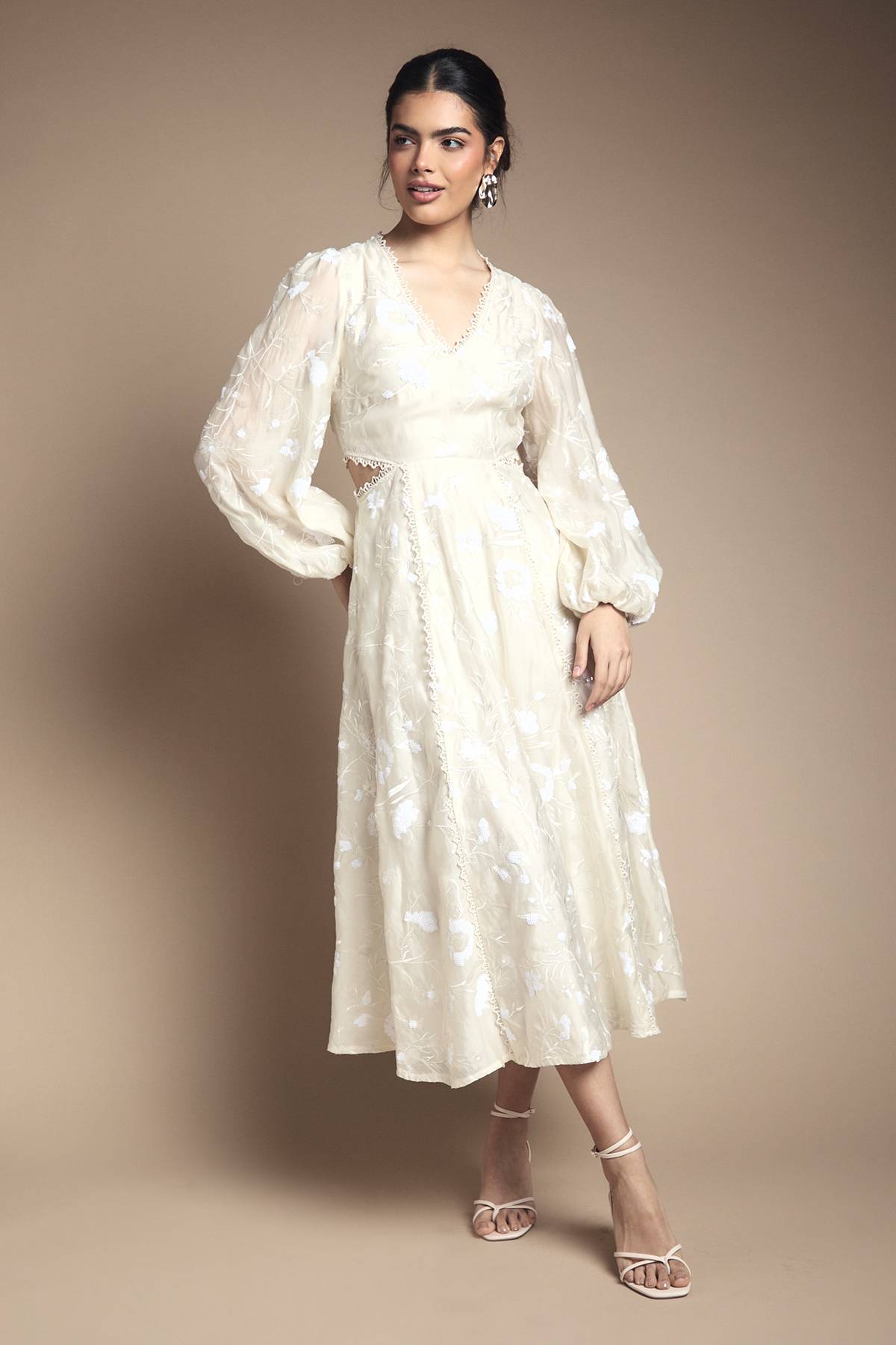 Oasis Robe Midaxi en Mousseline à Sequins et Motifs Floraux