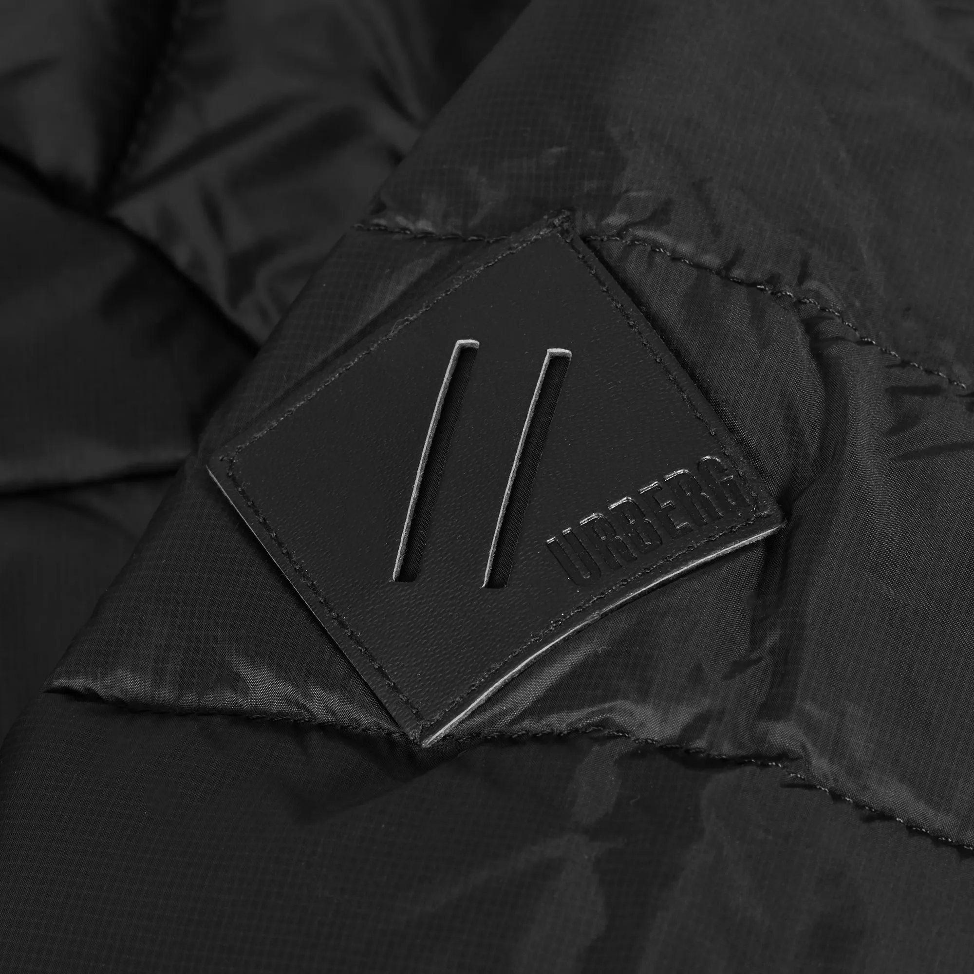 Urberg Women's Hjelle LT Down Jacket Black Beauty