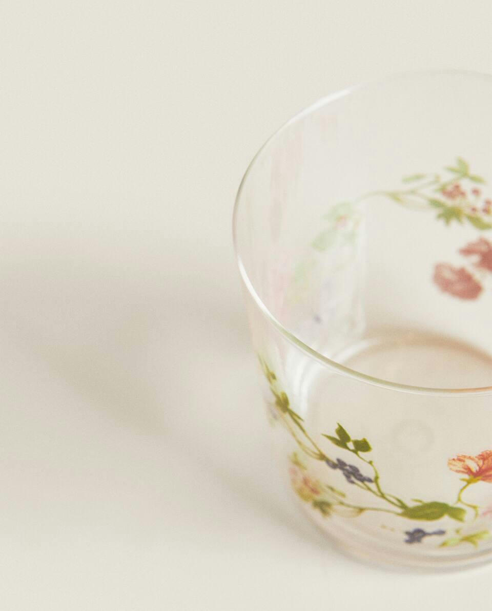 COPO DE VIDRO COM DEMONSTRAÇÃO FLORAL