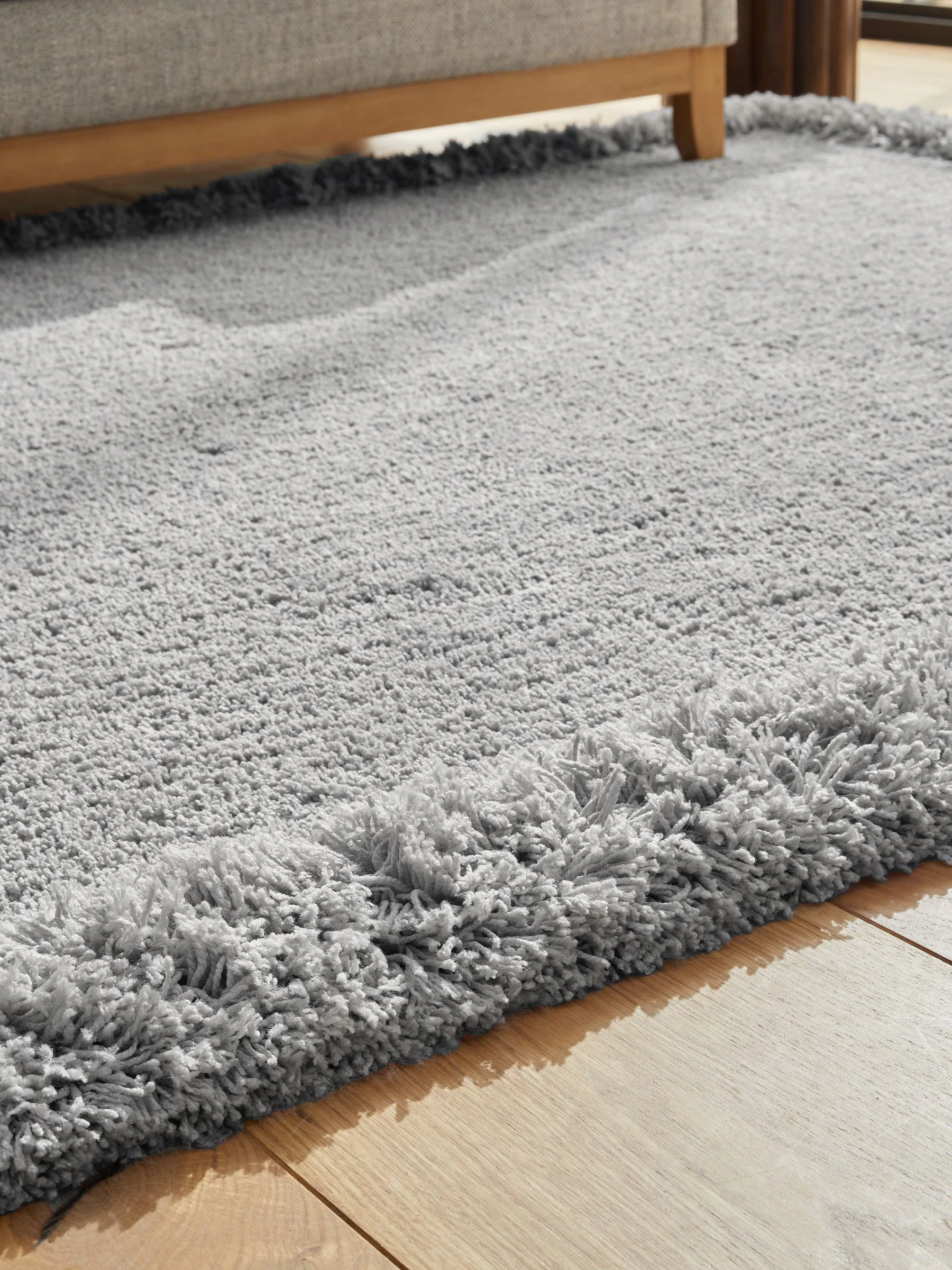 Fluffy Border Rug