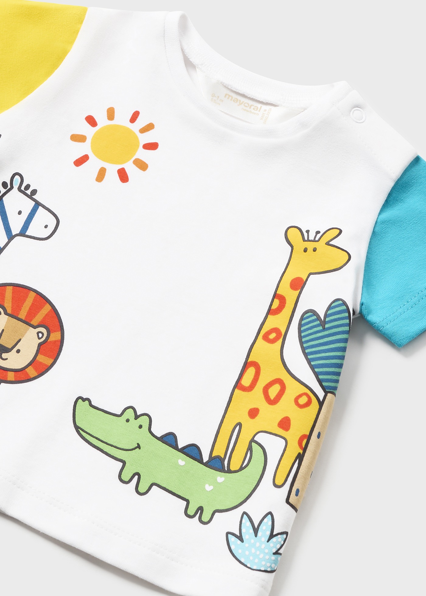 Conjunto de 2 camisetas estampadas Better Cotton para recém-nascidos, estampa Lake.
