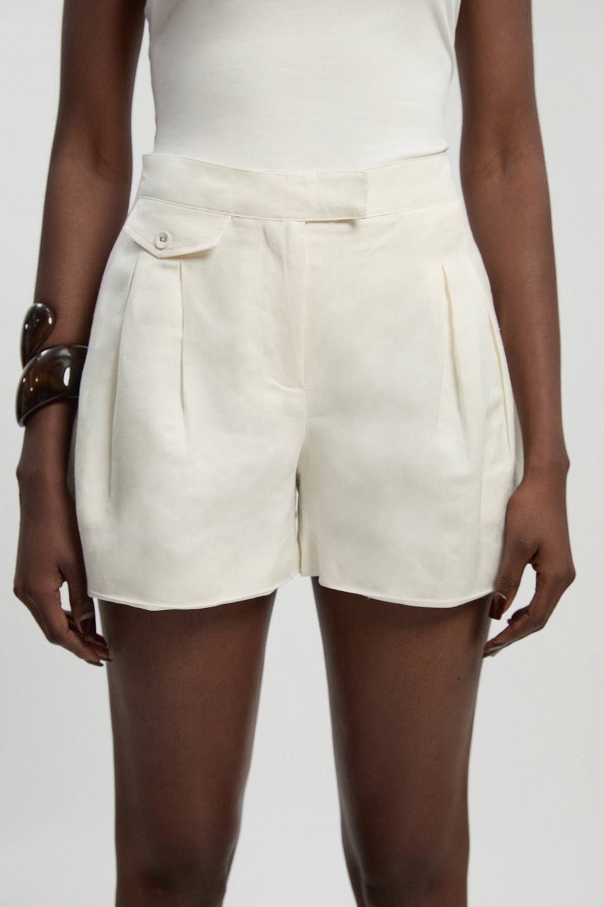 KarenMillen Short en lin viscose à poches tissées