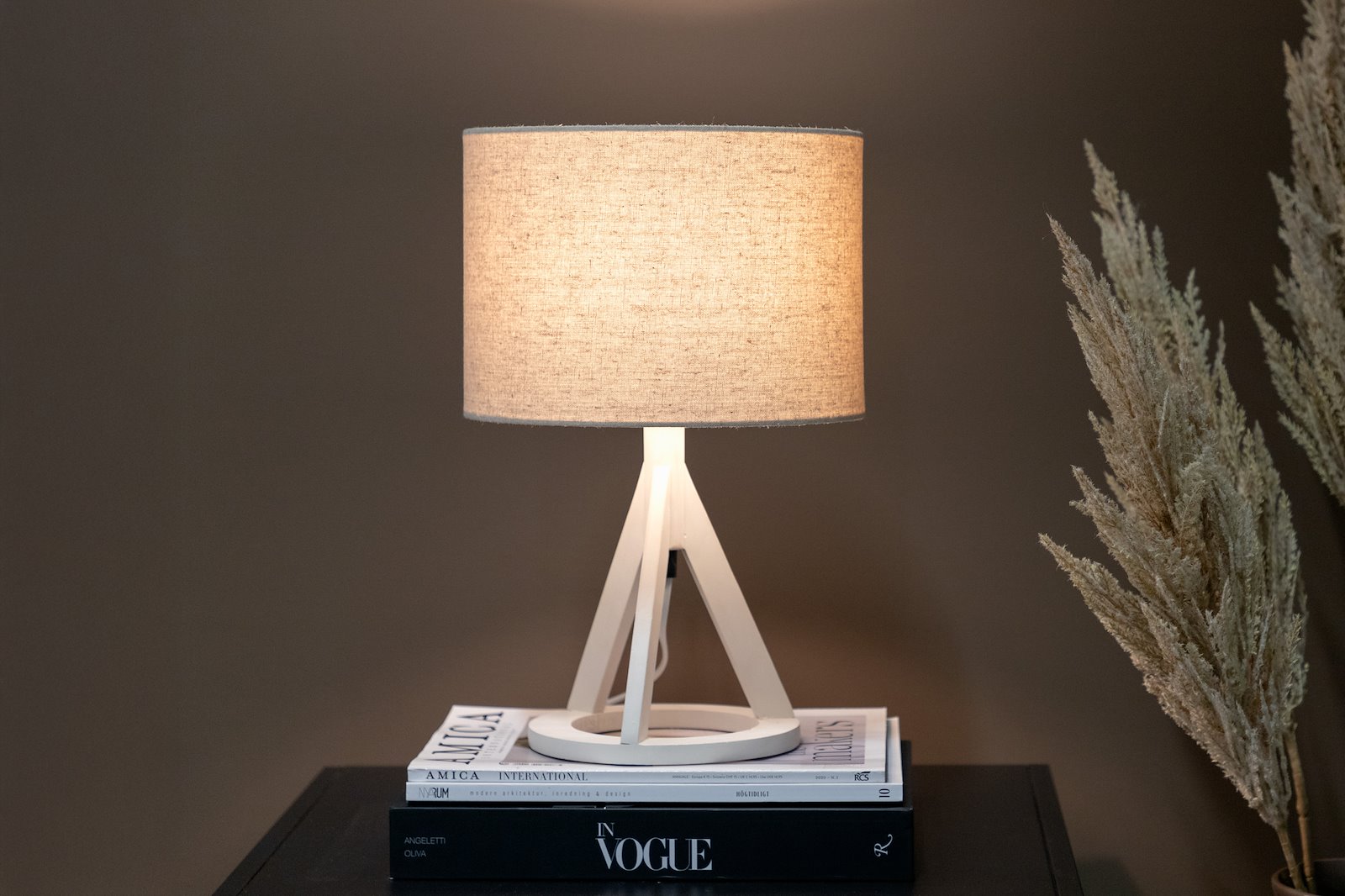 Kona bordlampe Hvit, linskjerm