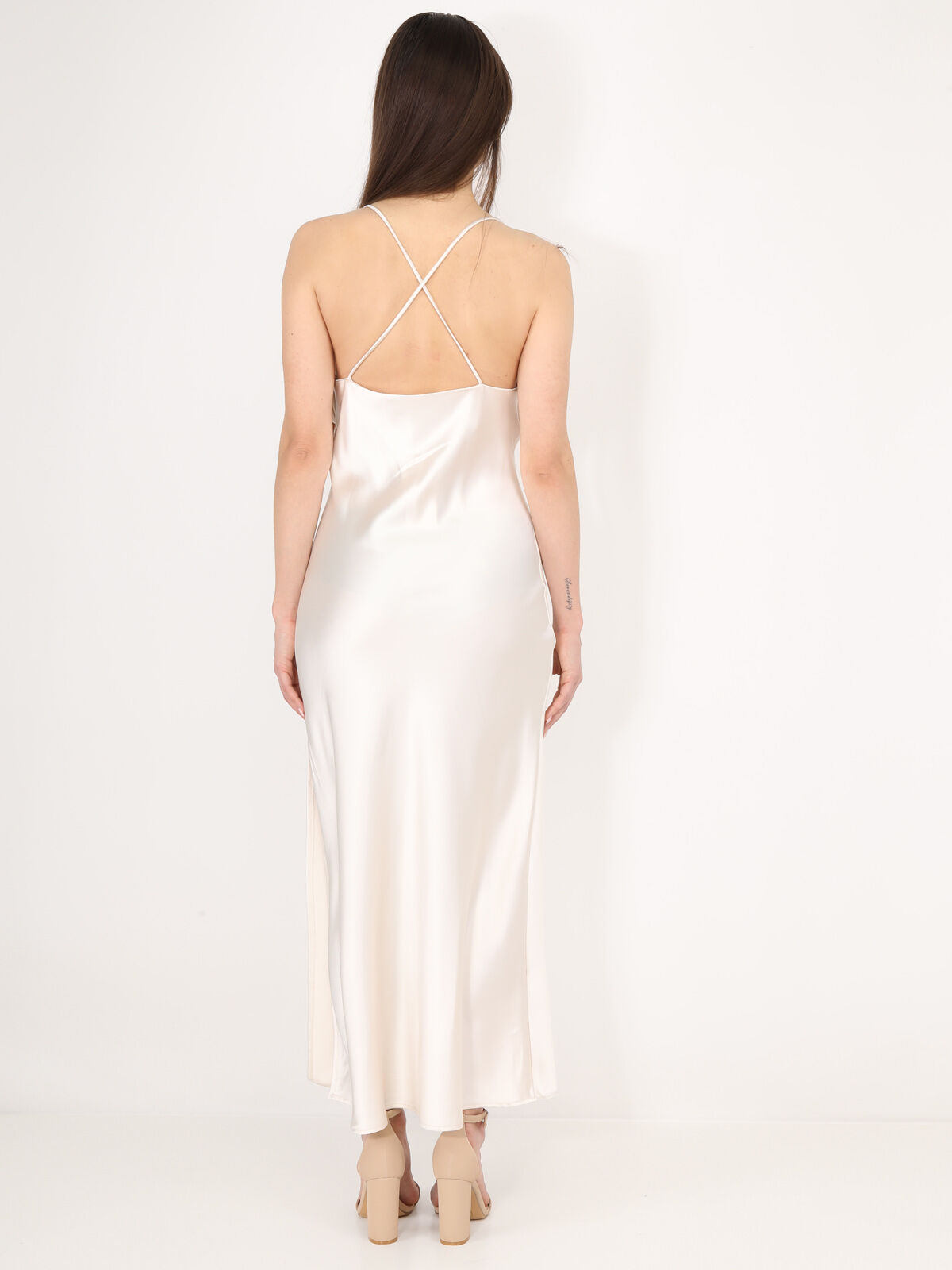 Robe satinée style corset froncé- Beige