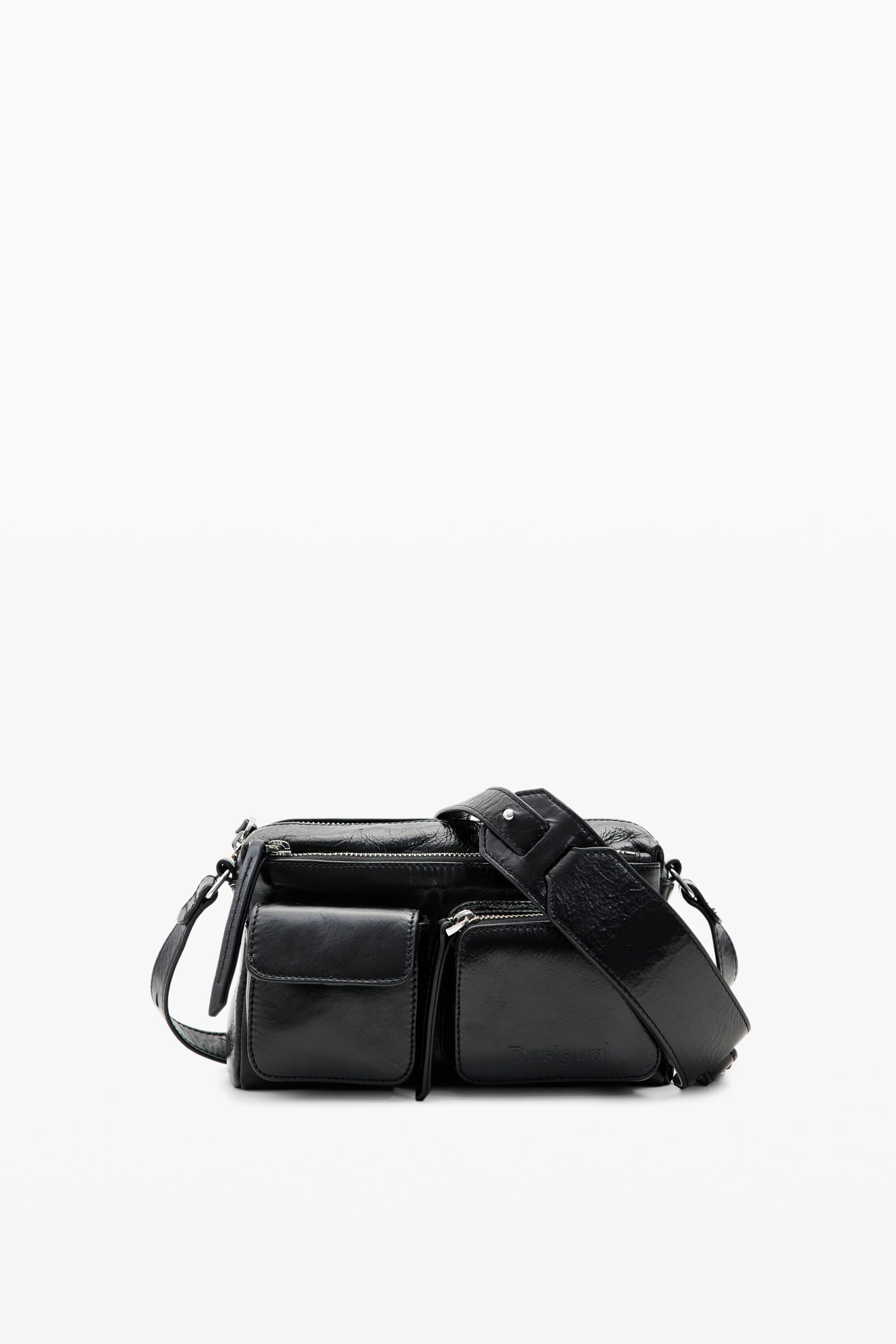 Bolsa de ombro em couro com bolsos