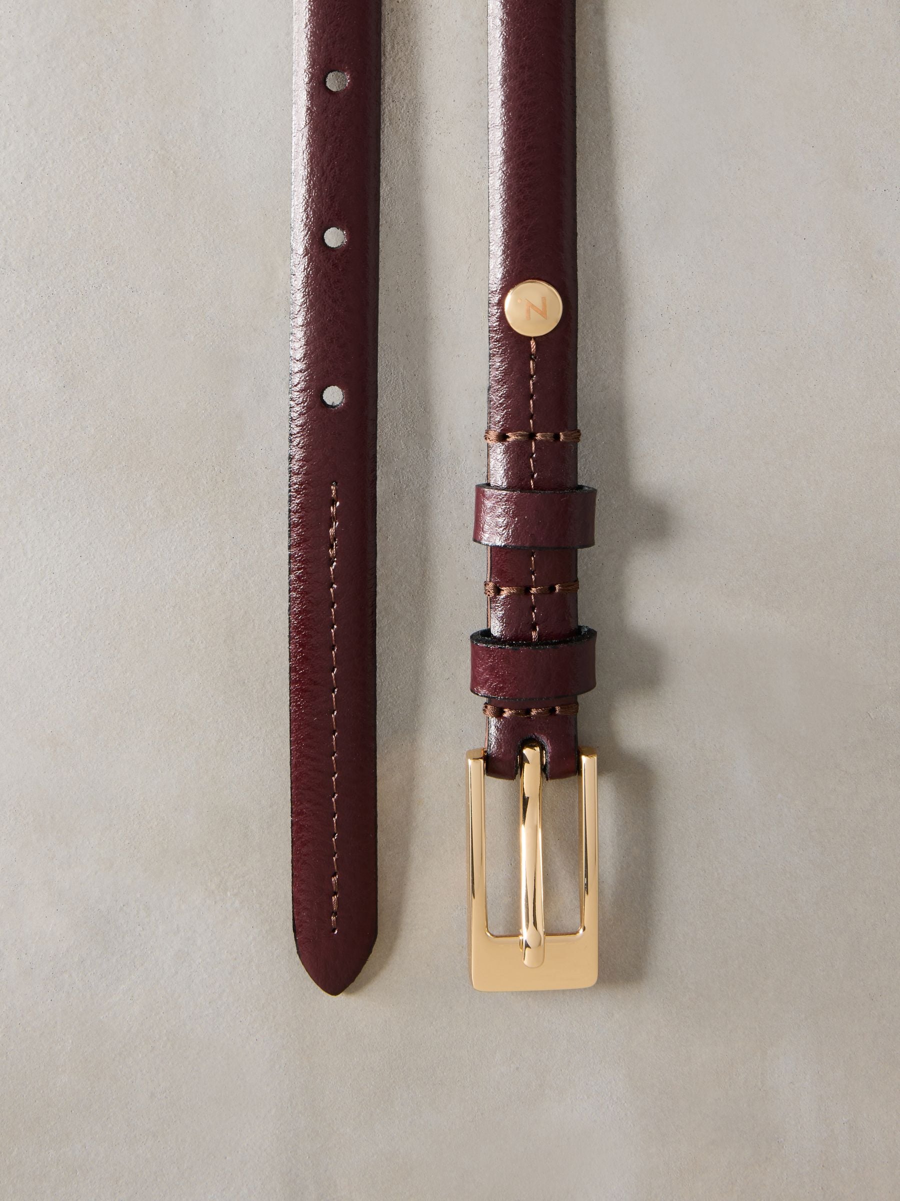 Bessenrood - N. Premium skinny Made In Italy leren riem