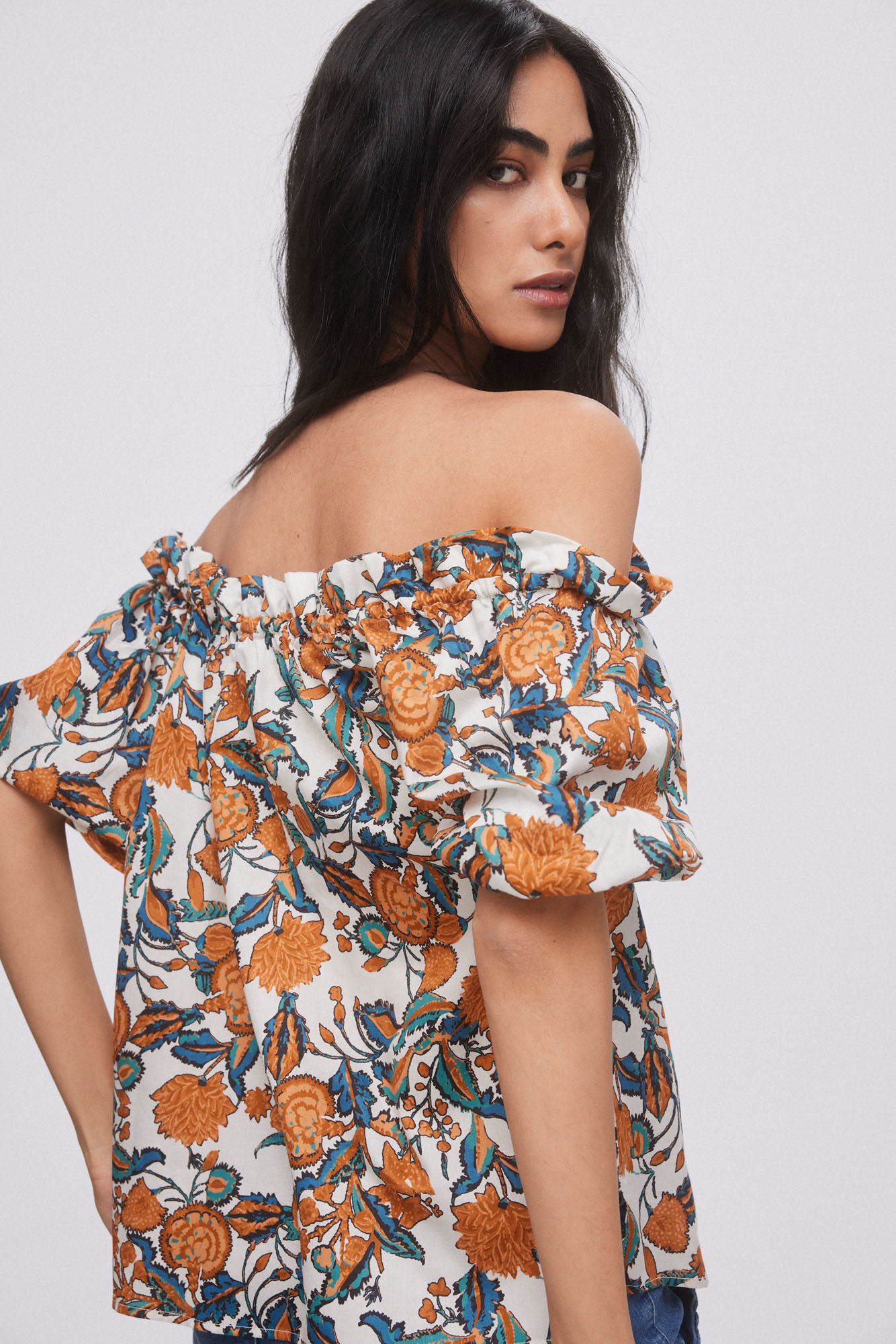 Blusa ombro a ombro - Vários modelos