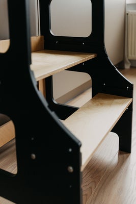 Duck Woodworks Justerbar Læringstårn, Svart