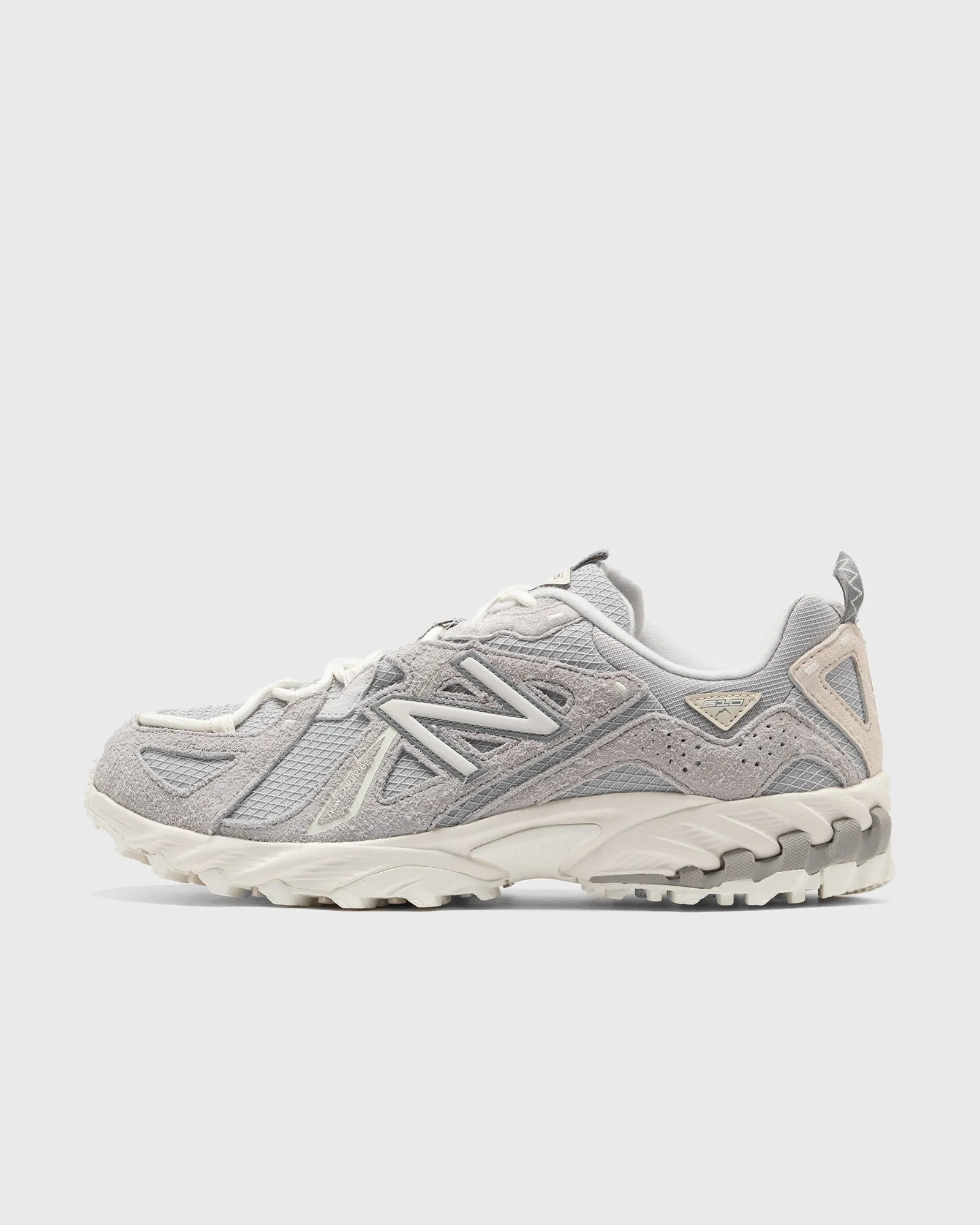 New Balance 610