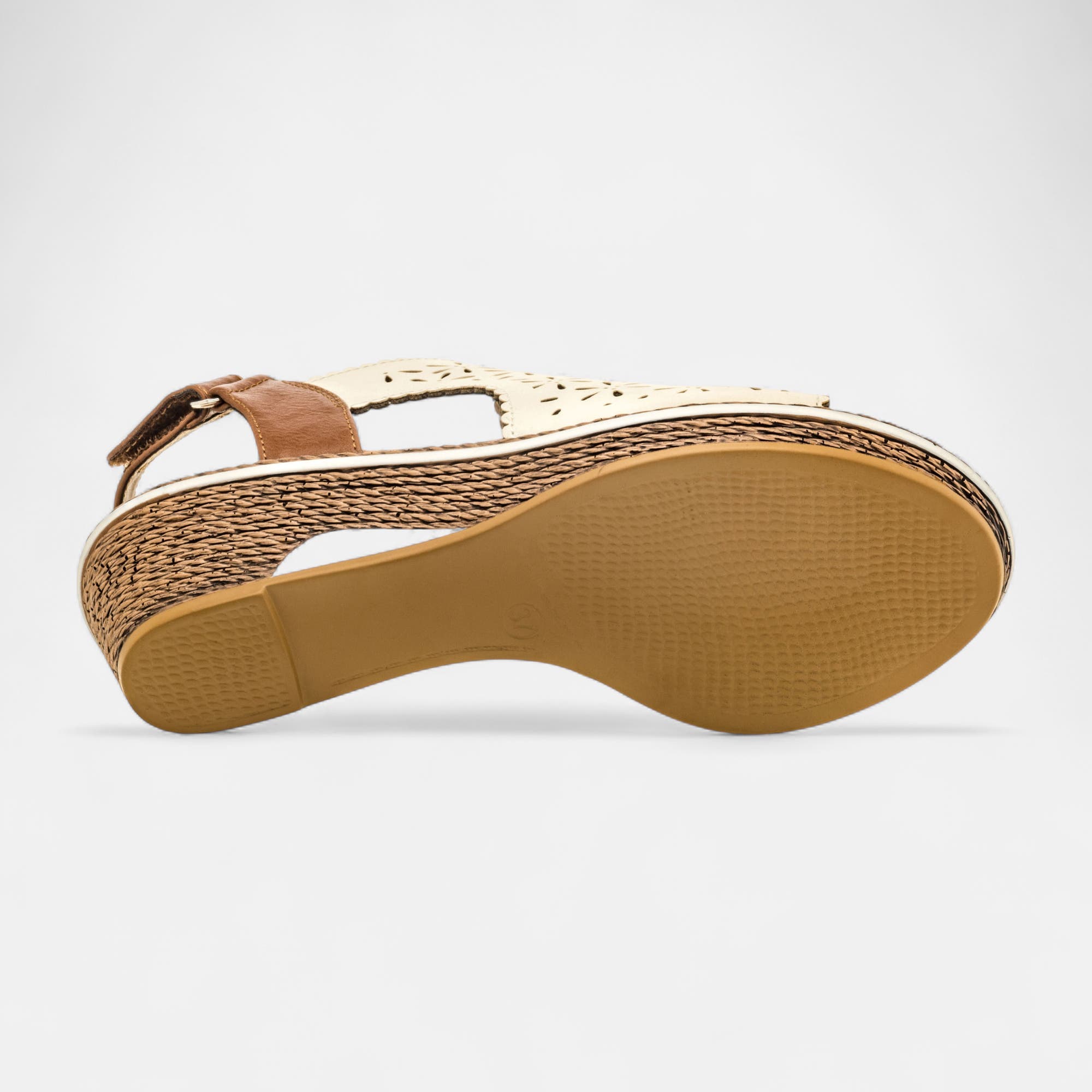 Nu-pieds à talon compensé Femme beige