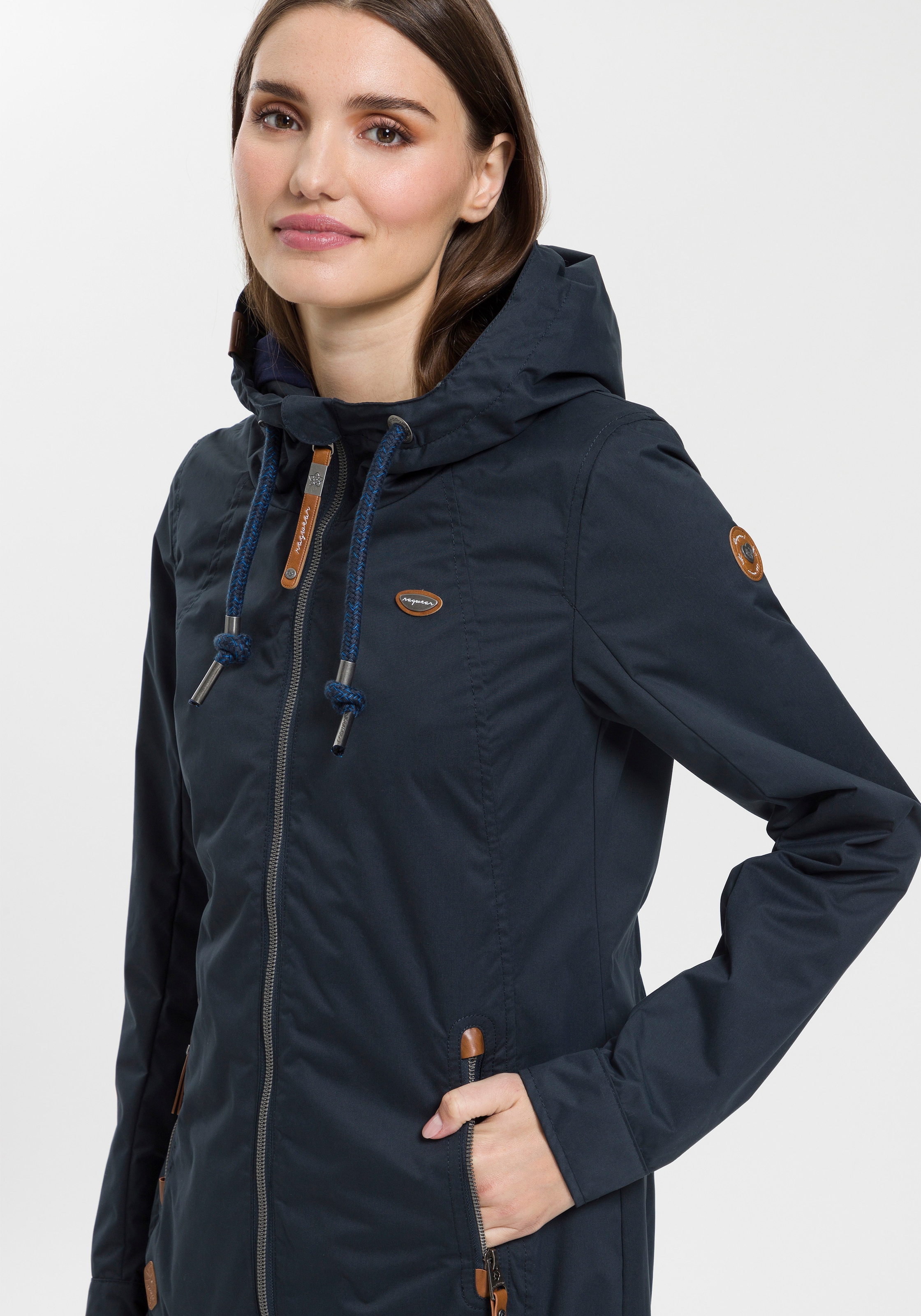 Ragwear Funktionsjacke »ZUZKA« mit Kapuze stylische Übergangs-Outdoor-Jacke Water repellent coating