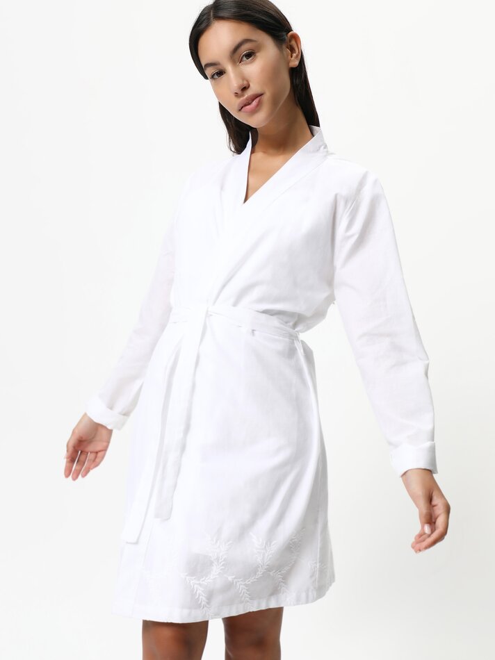 Robe comprida bordada com nó - Branca