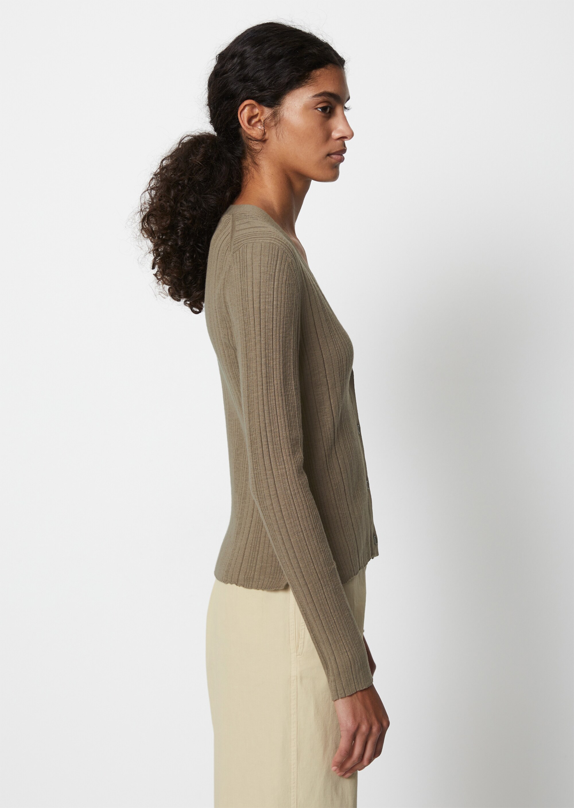 Rippstrick-Cardigan slim aus Organic Cotton-Leinen-Slub-Garn