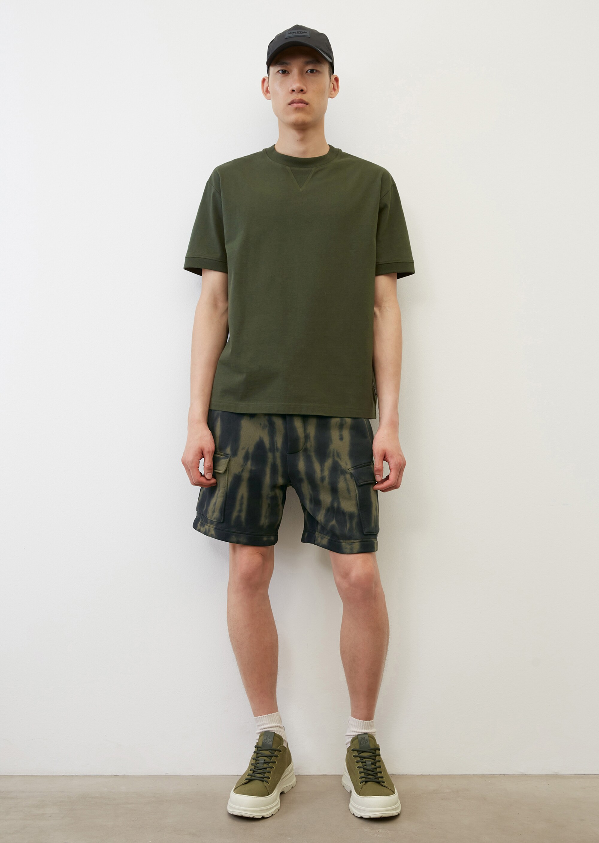 Tie-Dye-Sweatshorts mit Cargo-Taschen