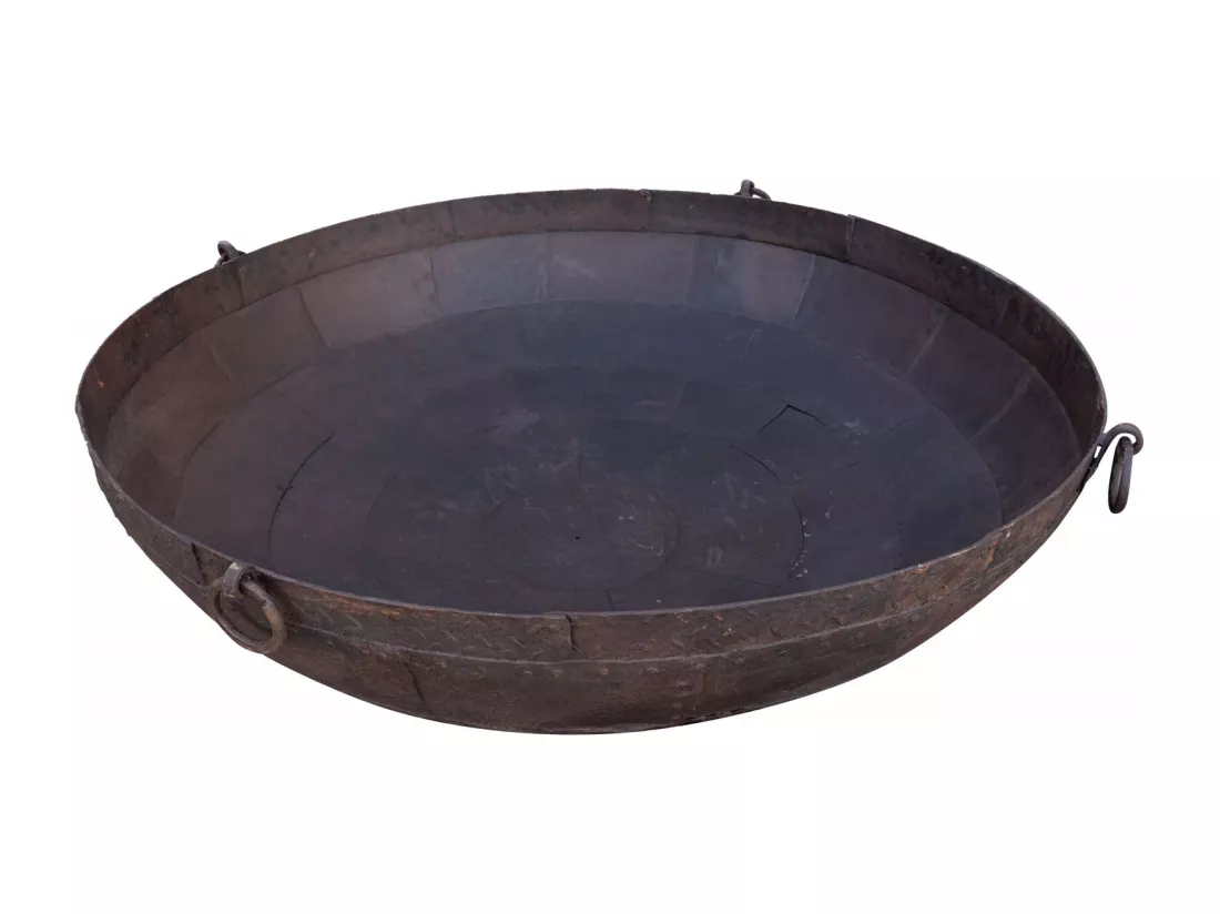 BISCOTTINI Brasero - Fer Forgé Finition Antique - Foyer Extérieur en Métal - Brasero - Coupe à Feu d'Extérieur - Décoratif - Jardin - Coupe en Fer Vintage - 187x187x50cm