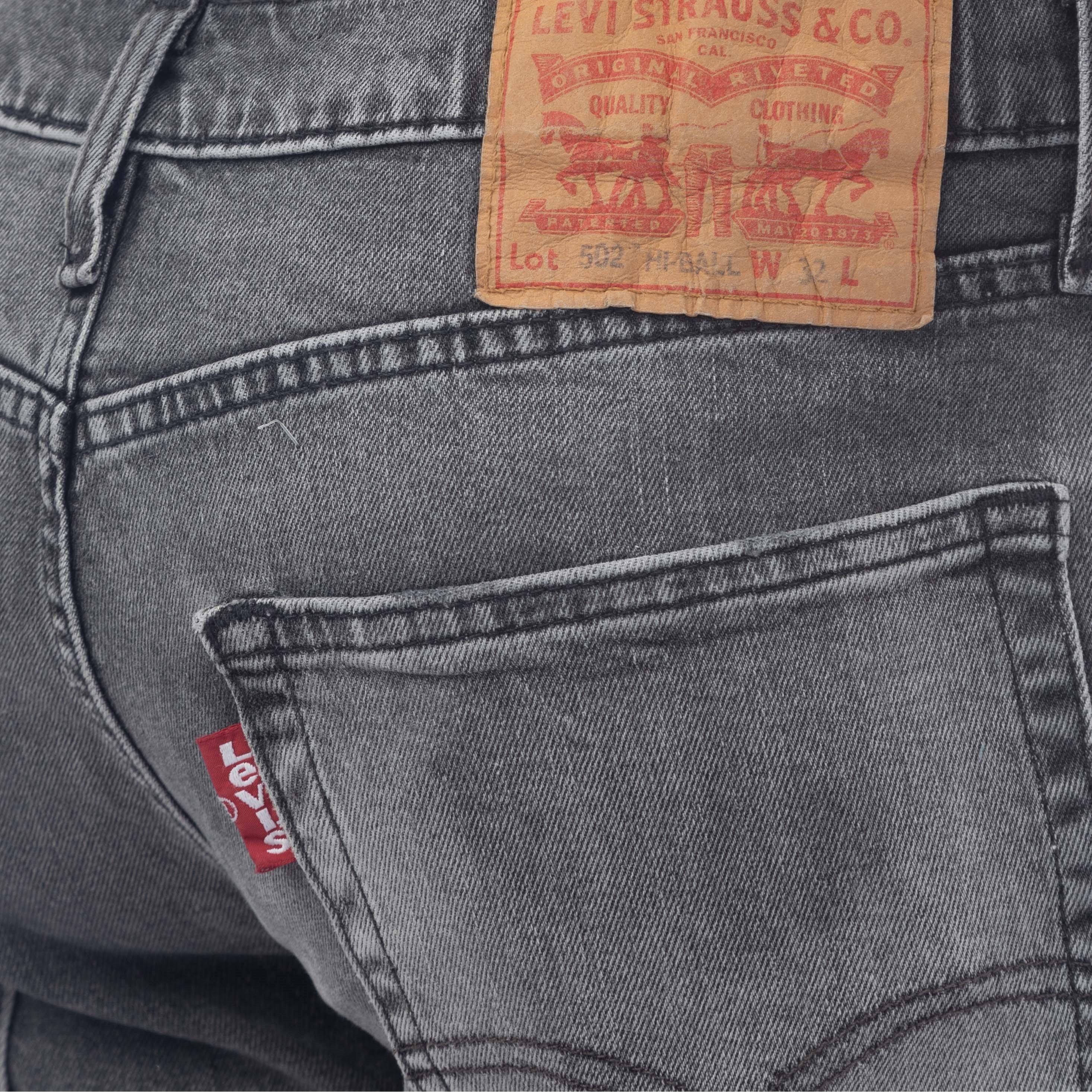 Levis 502 Tapered Jeans