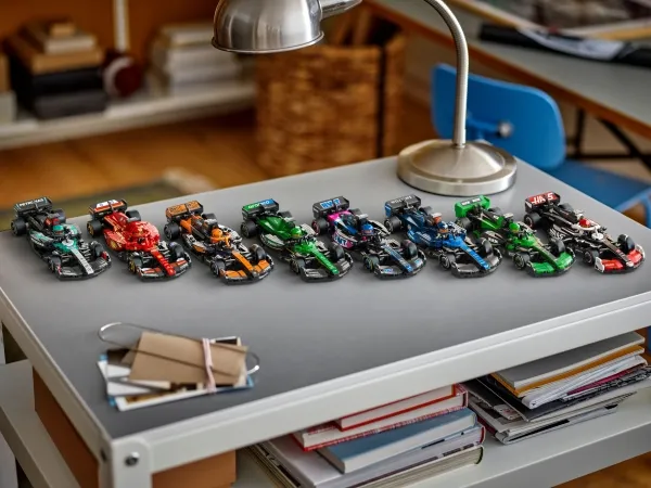 LEGO Speed Champions 77242 Ferrari SF-24 F1-racerbil