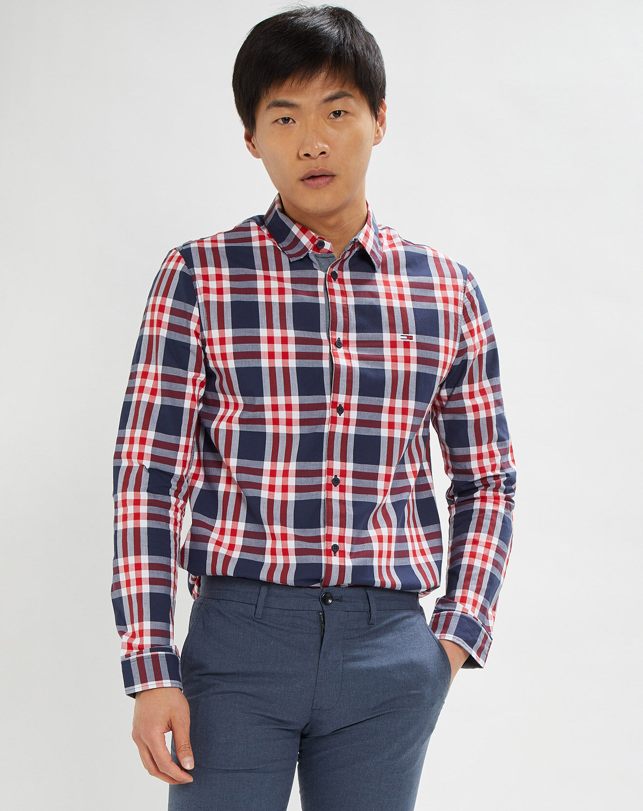 Tommy Jeans Chemise droite en Popeline Essentl à carreaux bleu marine/rouge