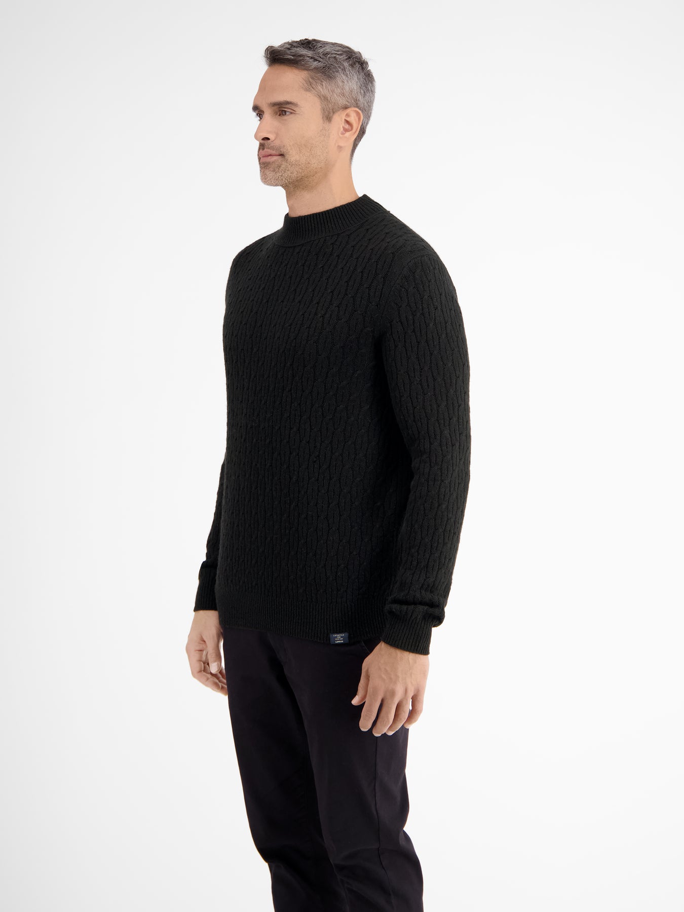Cable-Strickpullover mit Turtleneck