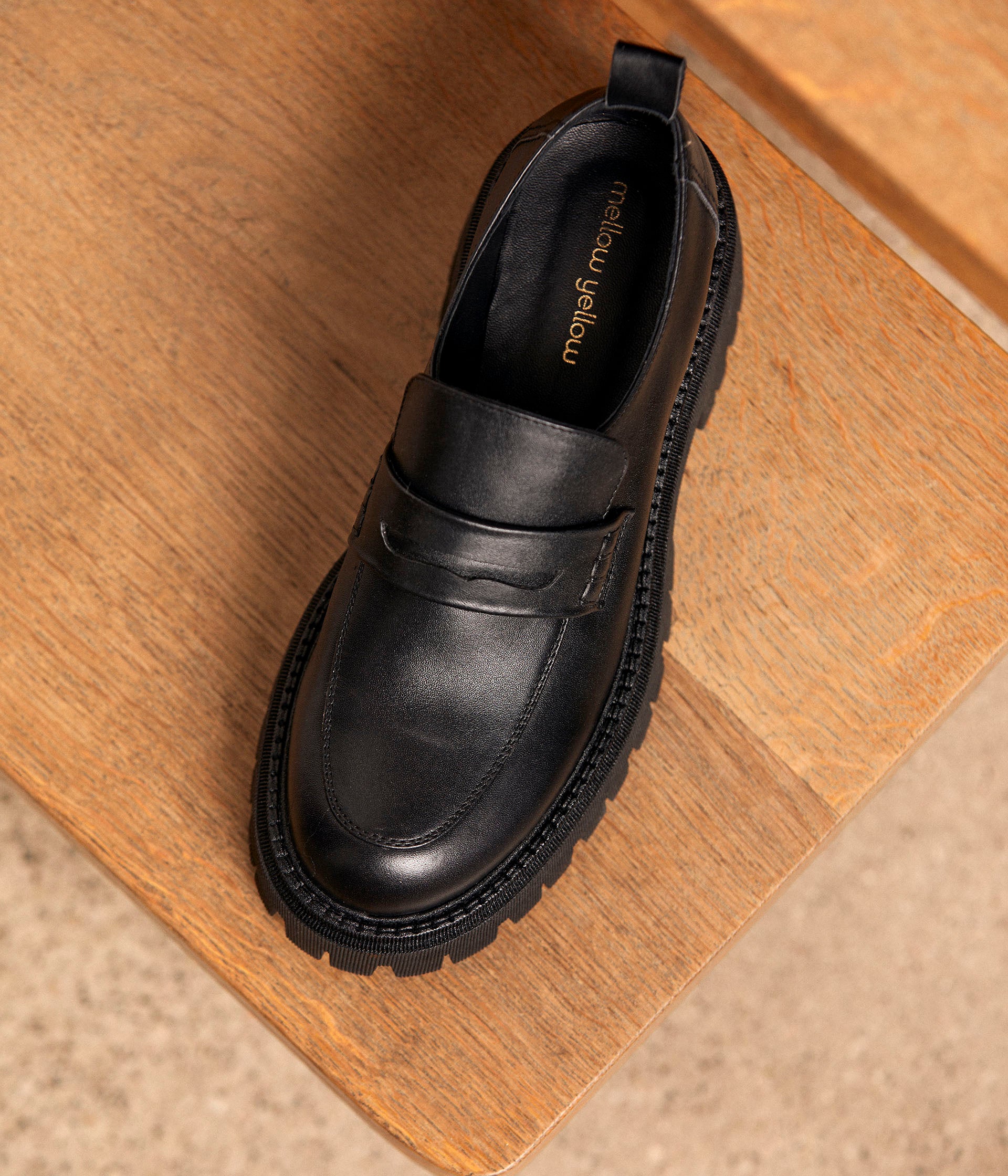 Mocassins crantés noirs Aelle