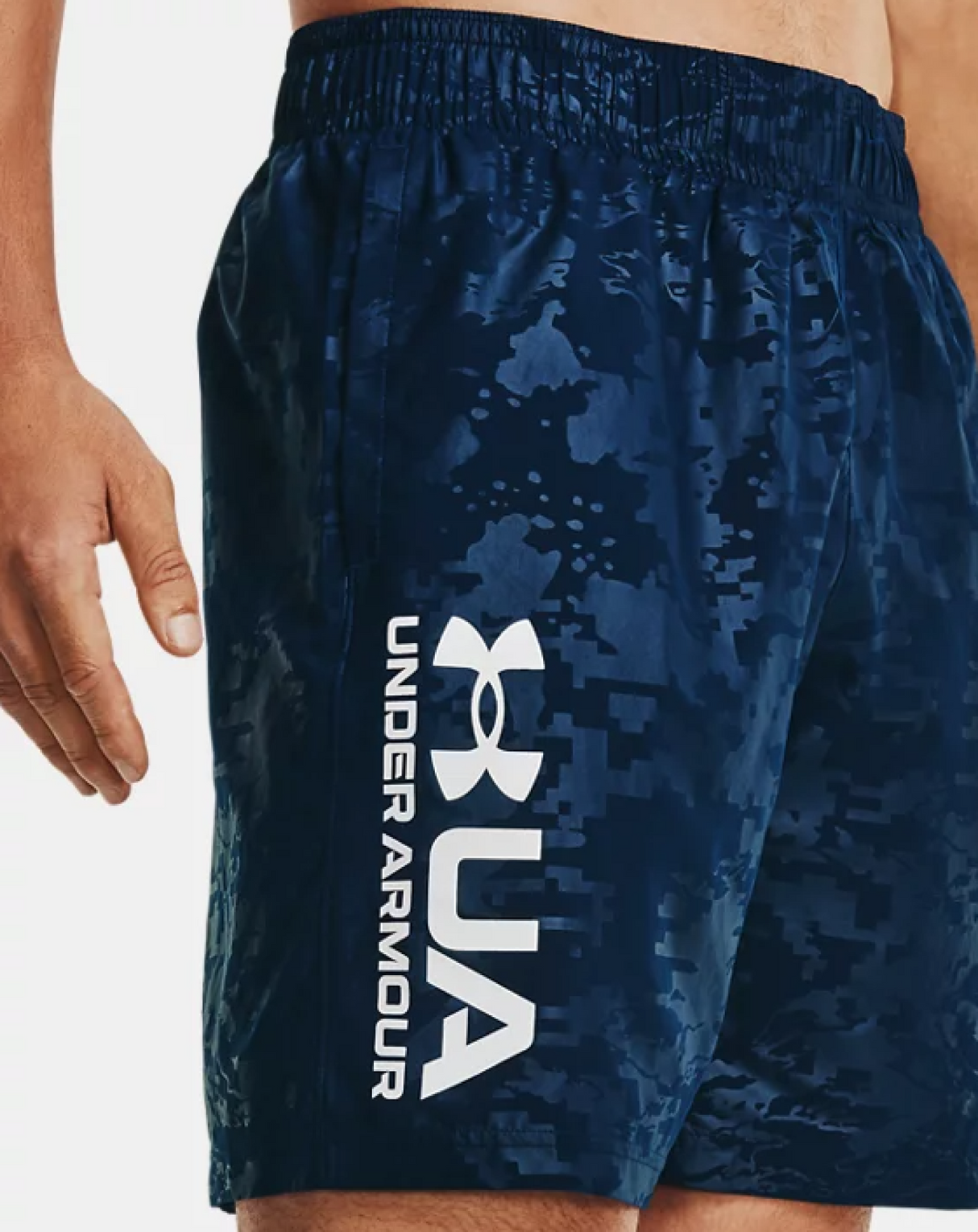 Under Armour<br>Woven Emboss