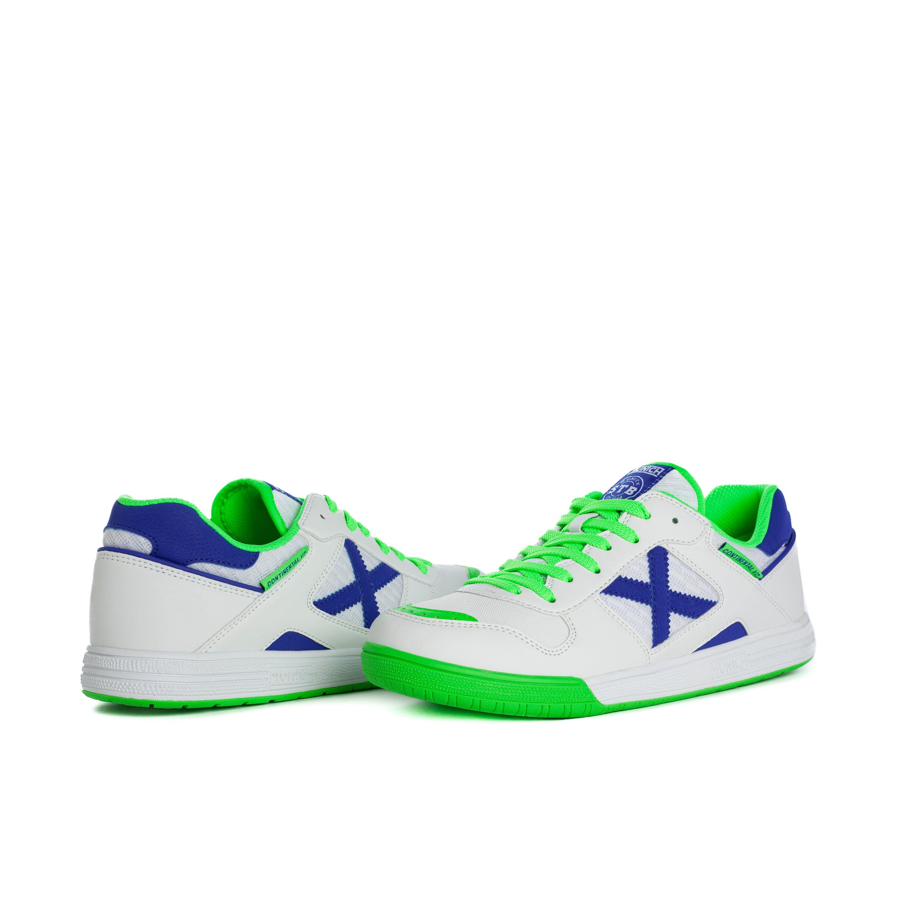Munich Continental V2 Football Trainers
