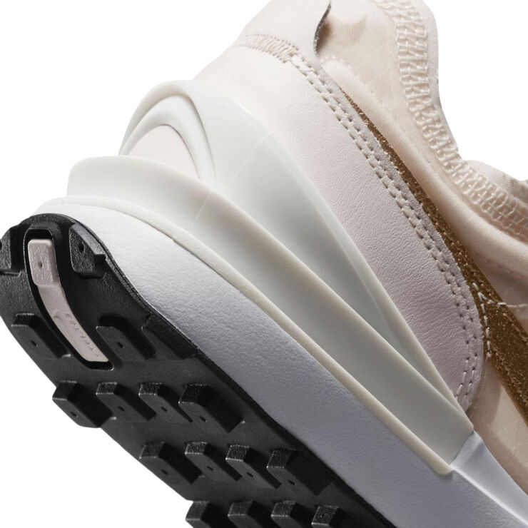 Nike waffle one Light soft pink/metallic coppe